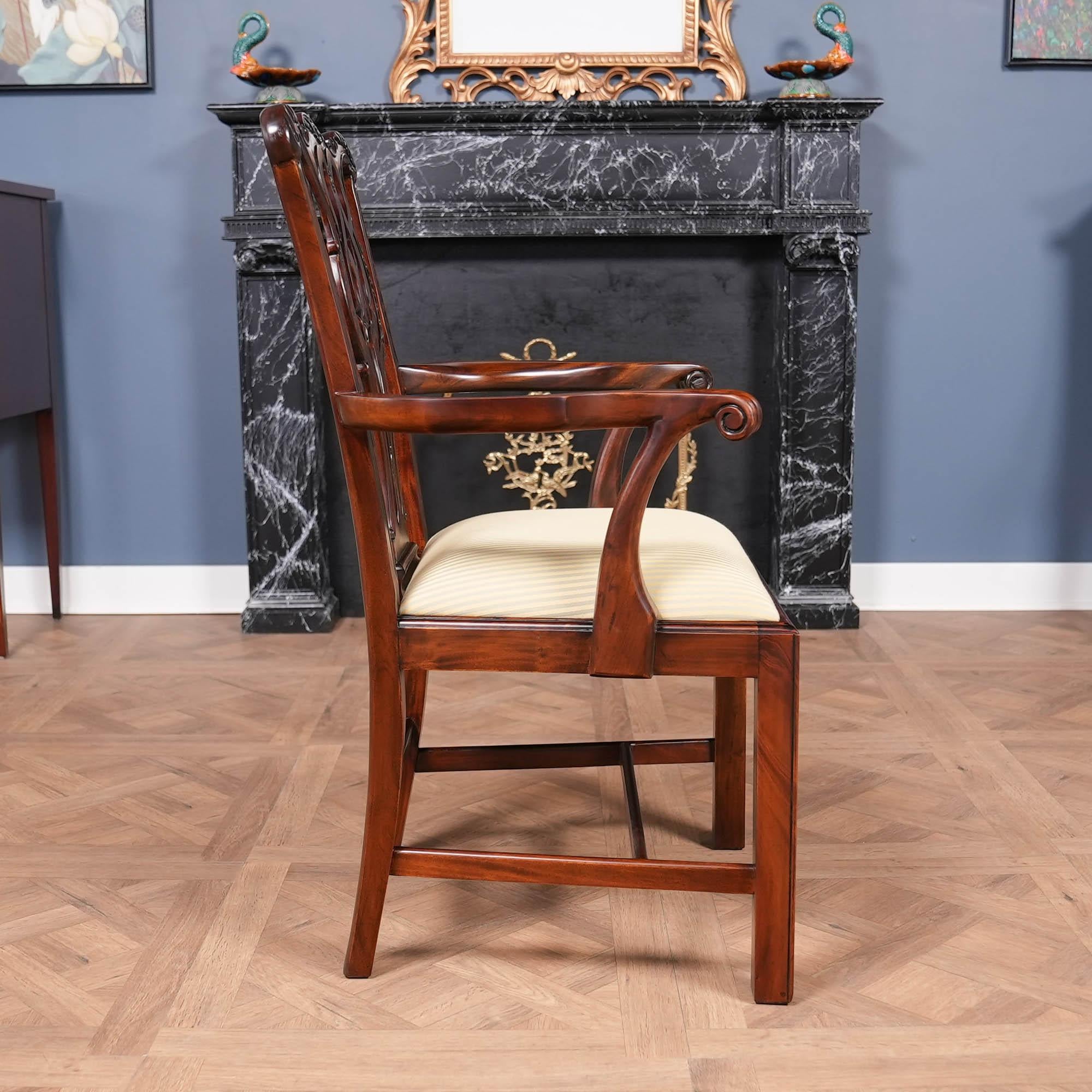 Set di 10 sedie Chippendale in mogano In condizioni Nuovo in vendita a Annville, PA