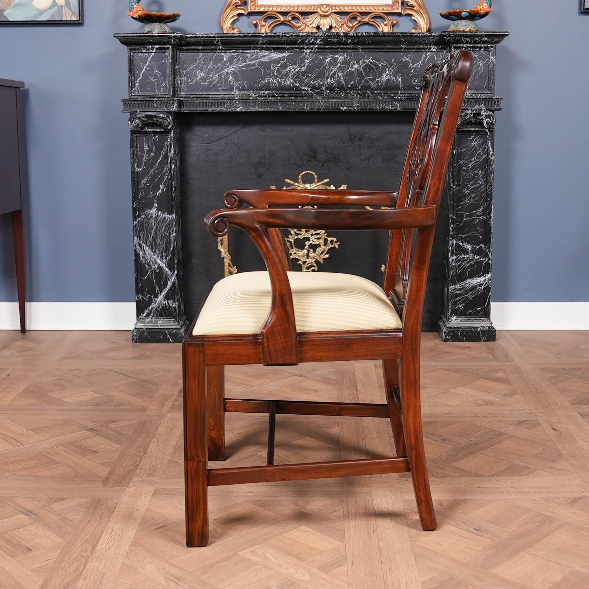 Set di 10 sedie Chippendale in mogano in vendita 2