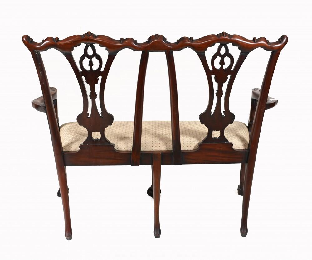 Sedia doppia Chippendale in mogano con seduta a sedere in vendita 1
