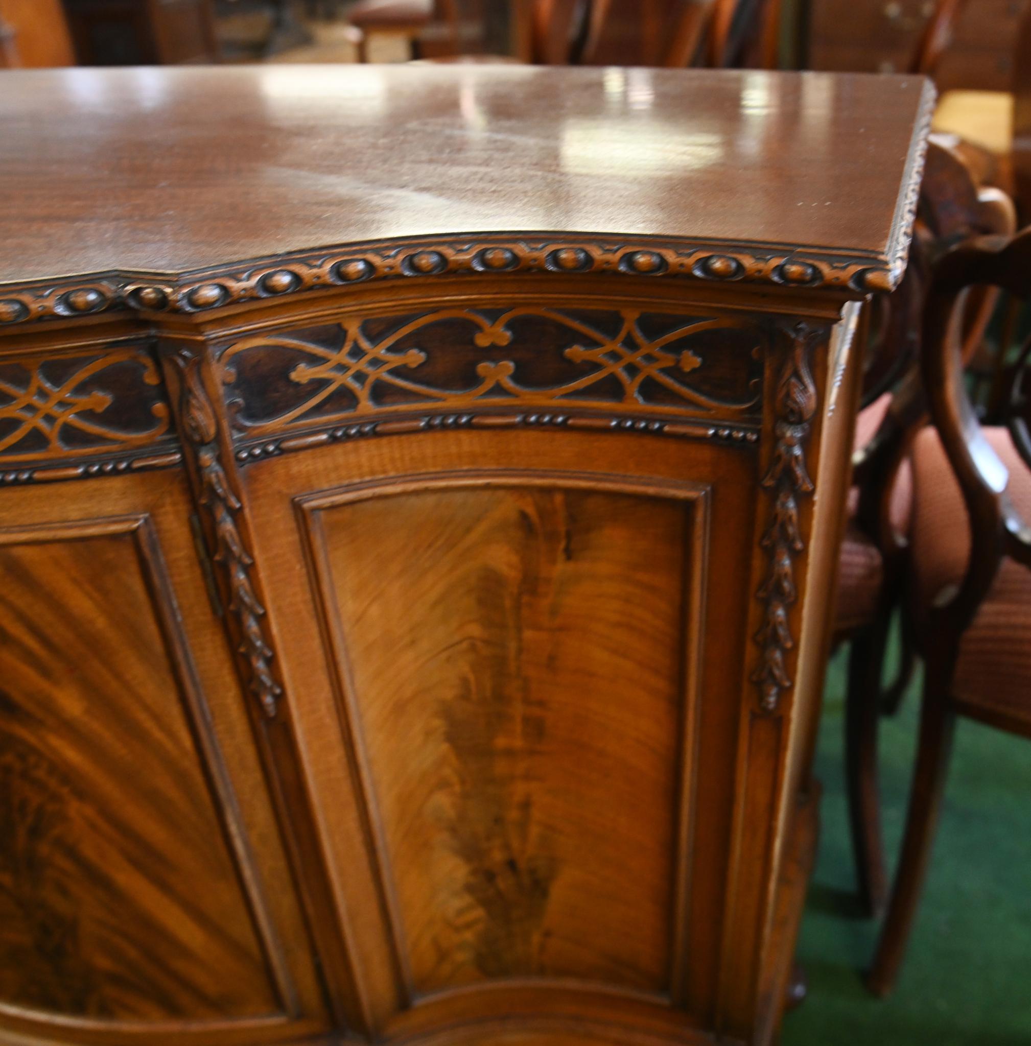 Mogano Credenza Chippendale in mogano, mobile server 1890 in vendita