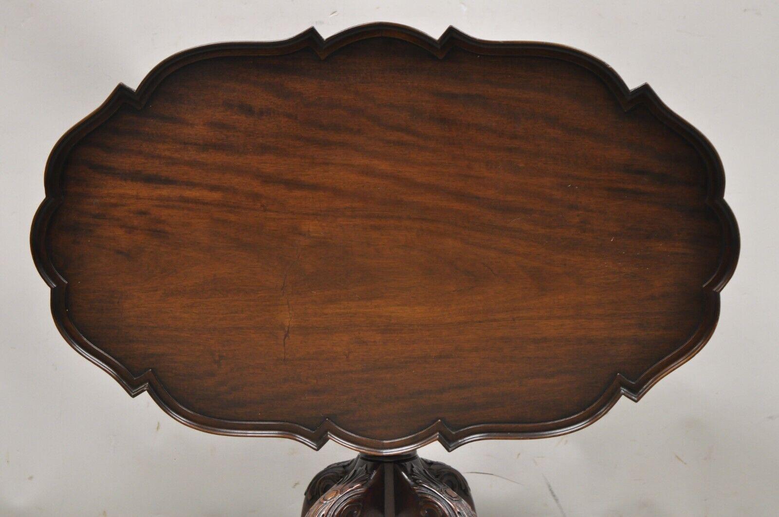 Mahogany Chippendale Style Tilt Top Pedestal Base Scalloped Oval Coffee Table 7