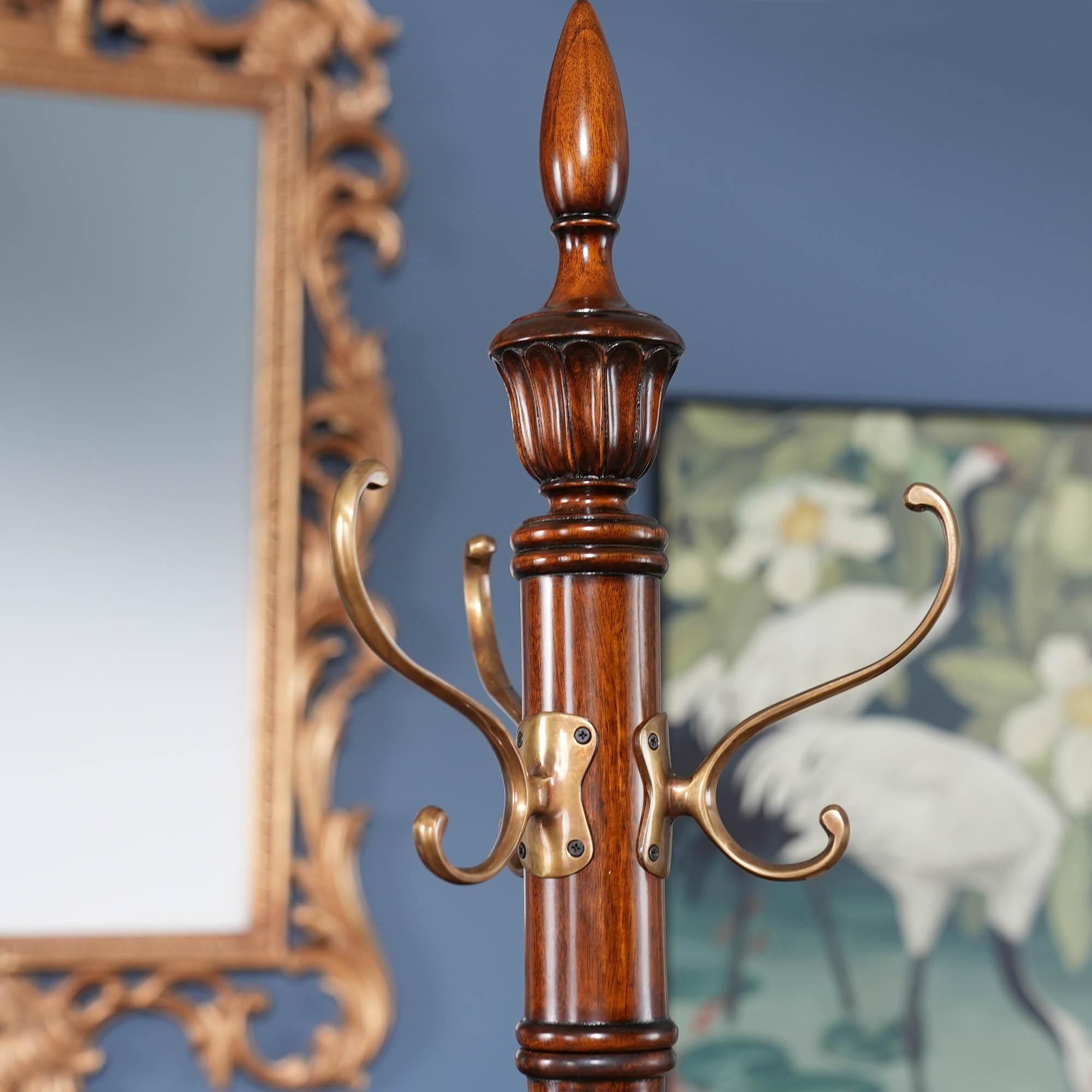 Porte-manteau en acajou en vente 2