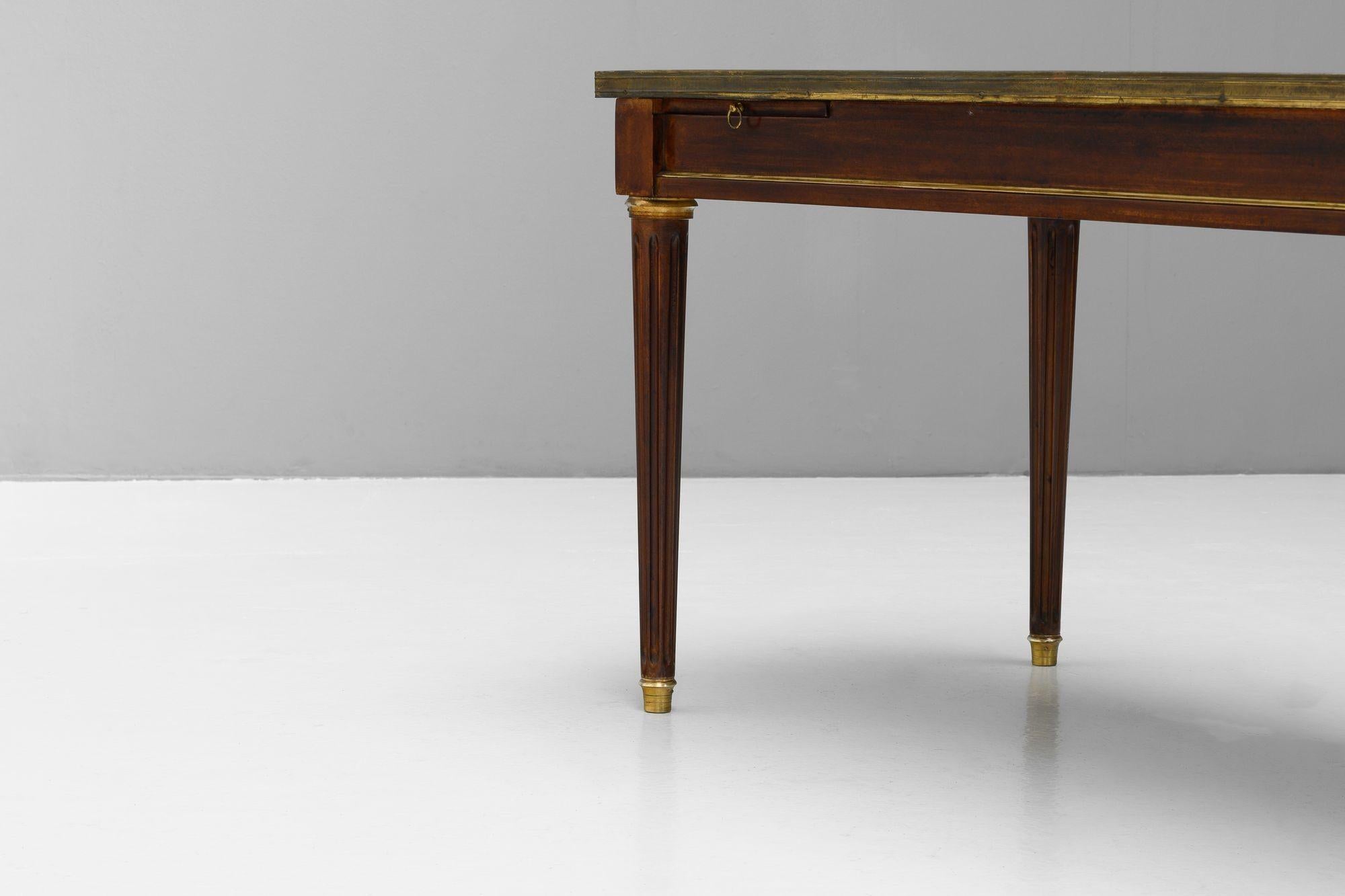 Mahogany Coffee Table For Sale 3