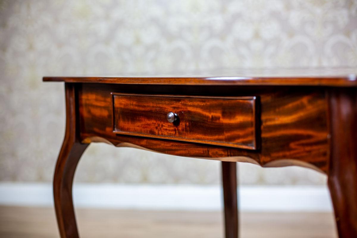 Mahogany Coffee Table from the Late 19th Century For Sale 3