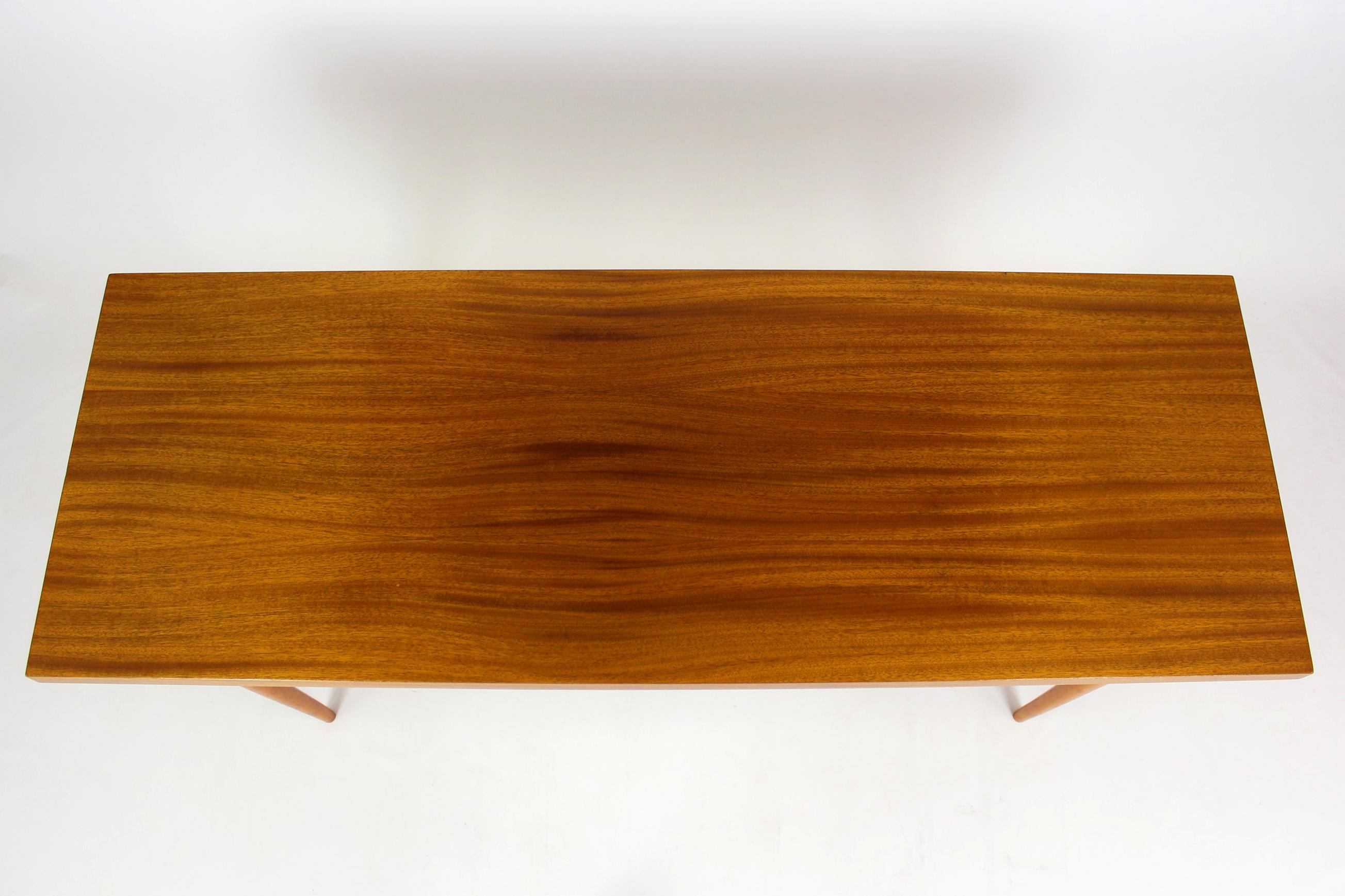 Table basse en acajou de UP Zavody, 1969 Bon état - En vente à Żory, PL