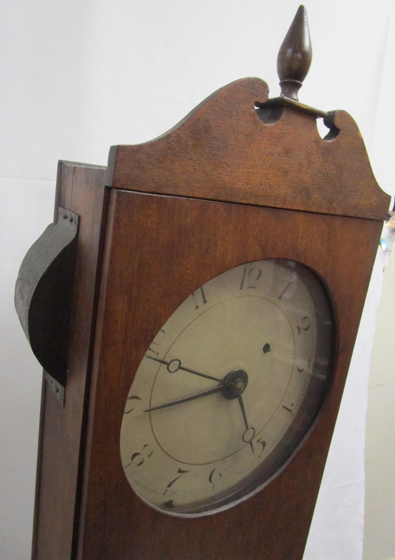 Mahogany Coffin Wall Alarm Clock by Elnathan Taber Roxbury, Massachusetts c1810 In Good Condition For Sale In Savannah, GA