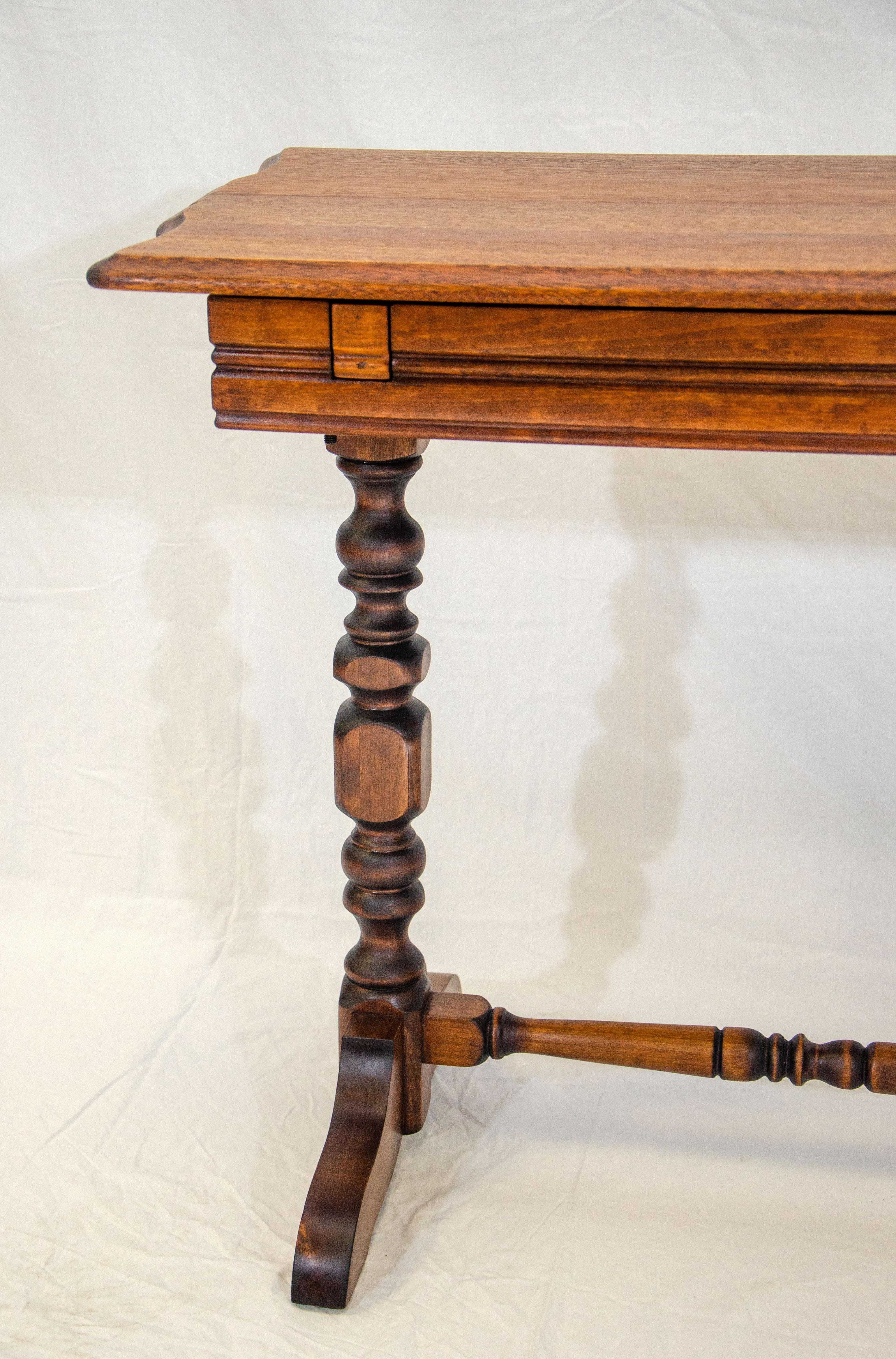 Mahogany Console Table / Breakfast Table, Hidden Butterfly Leaf For Sale 4