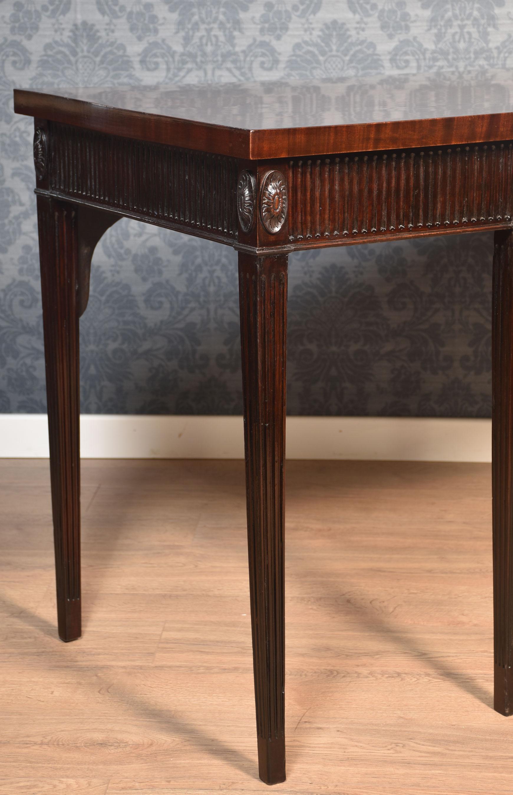 Table console en acajou en vente 1