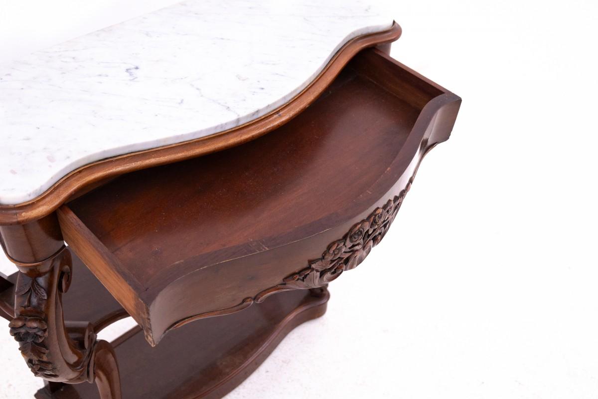 French Mahogany console with marble top, France, circa 1880. For Sale