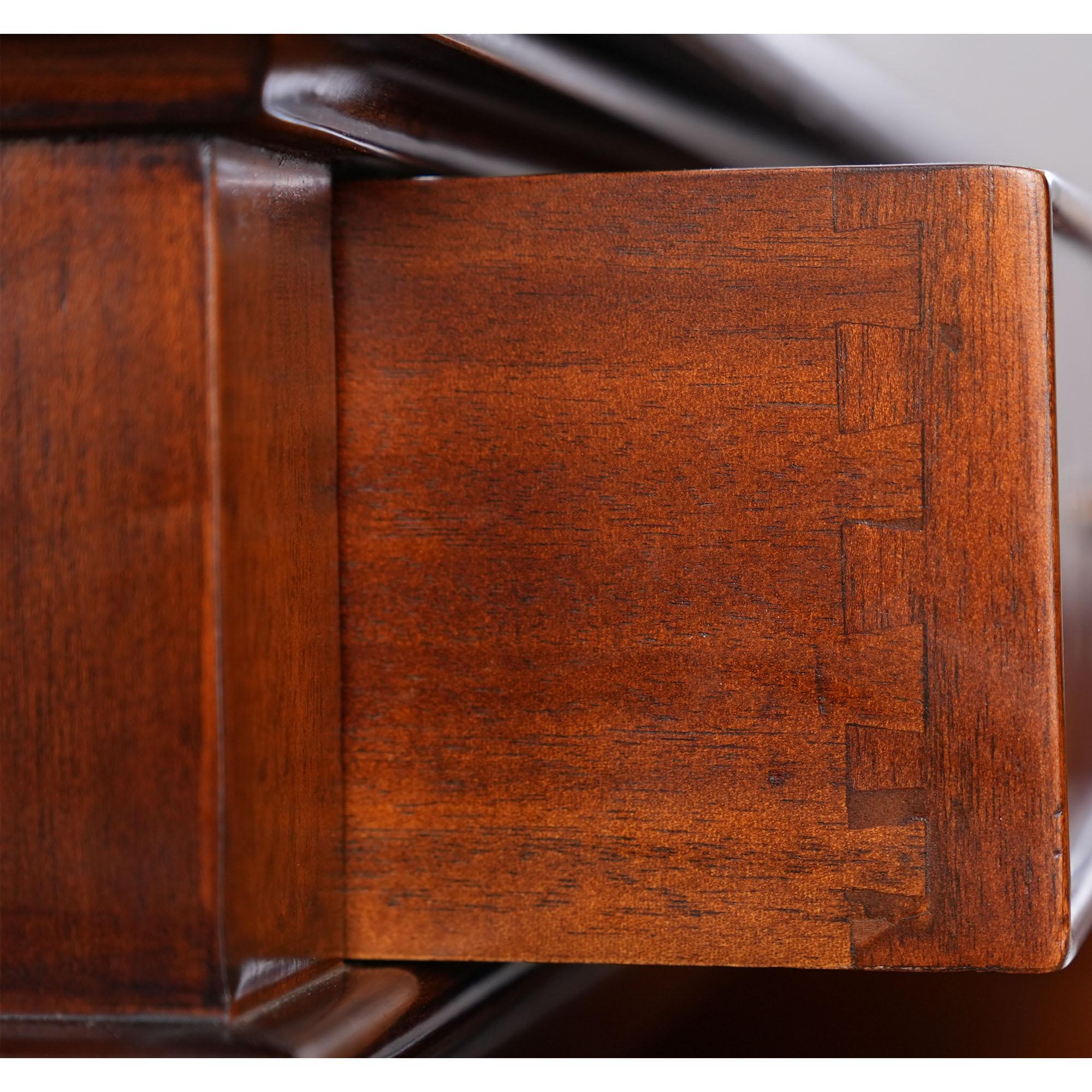 Mahagoni-Credenza im Angebot 7