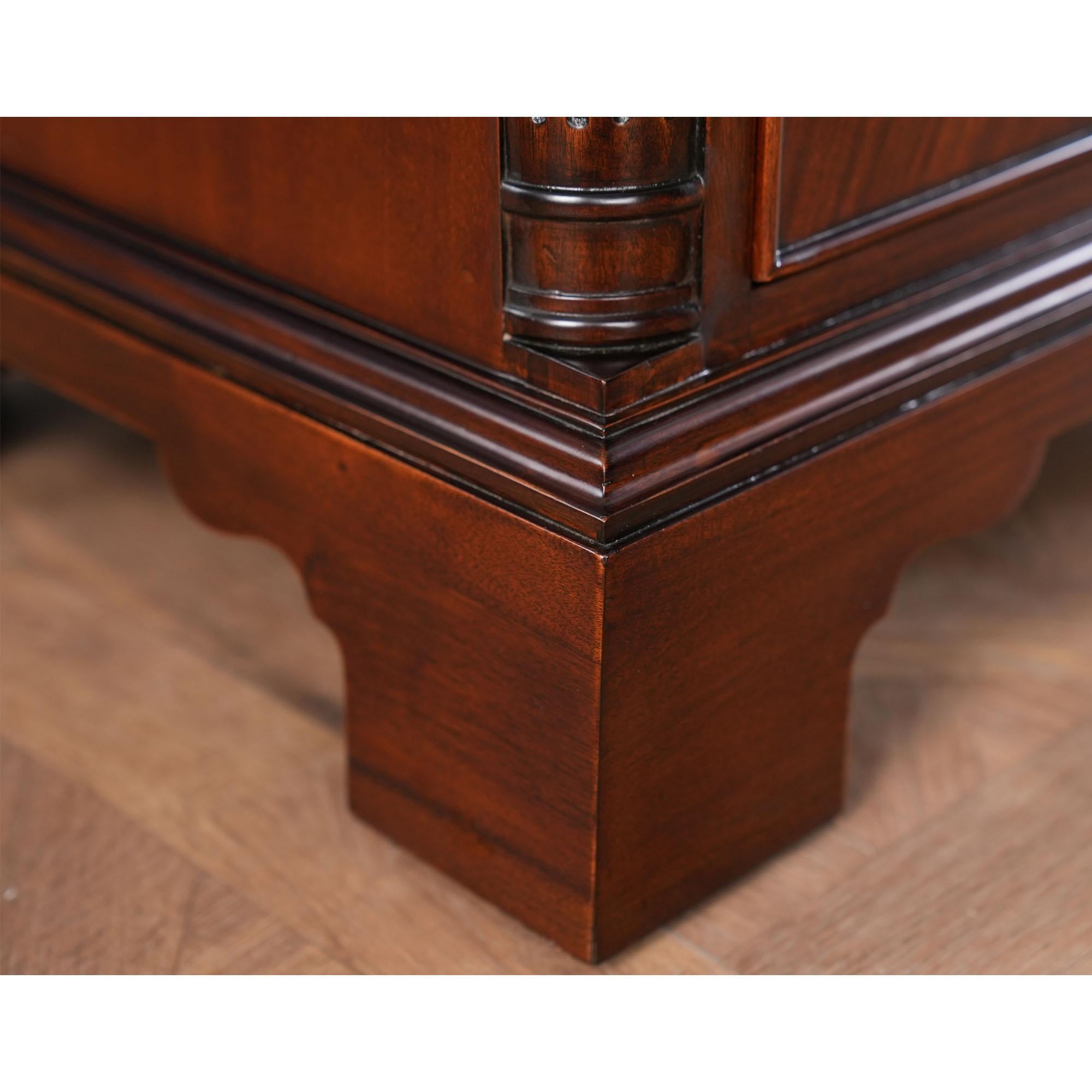 Mahagoni-Credenza im Angebot 9