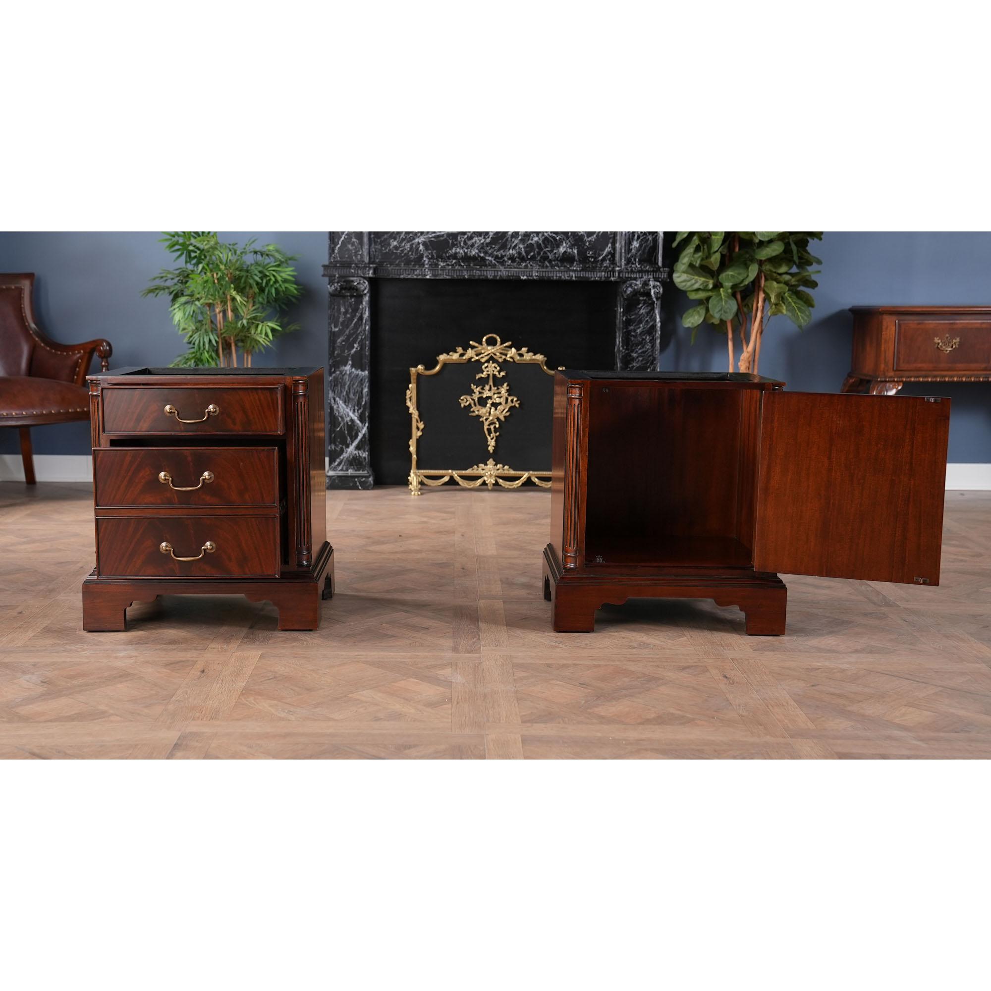 Mahagoni-Credenza (21. Jahrhundert und zeitgenössisch) im Angebot