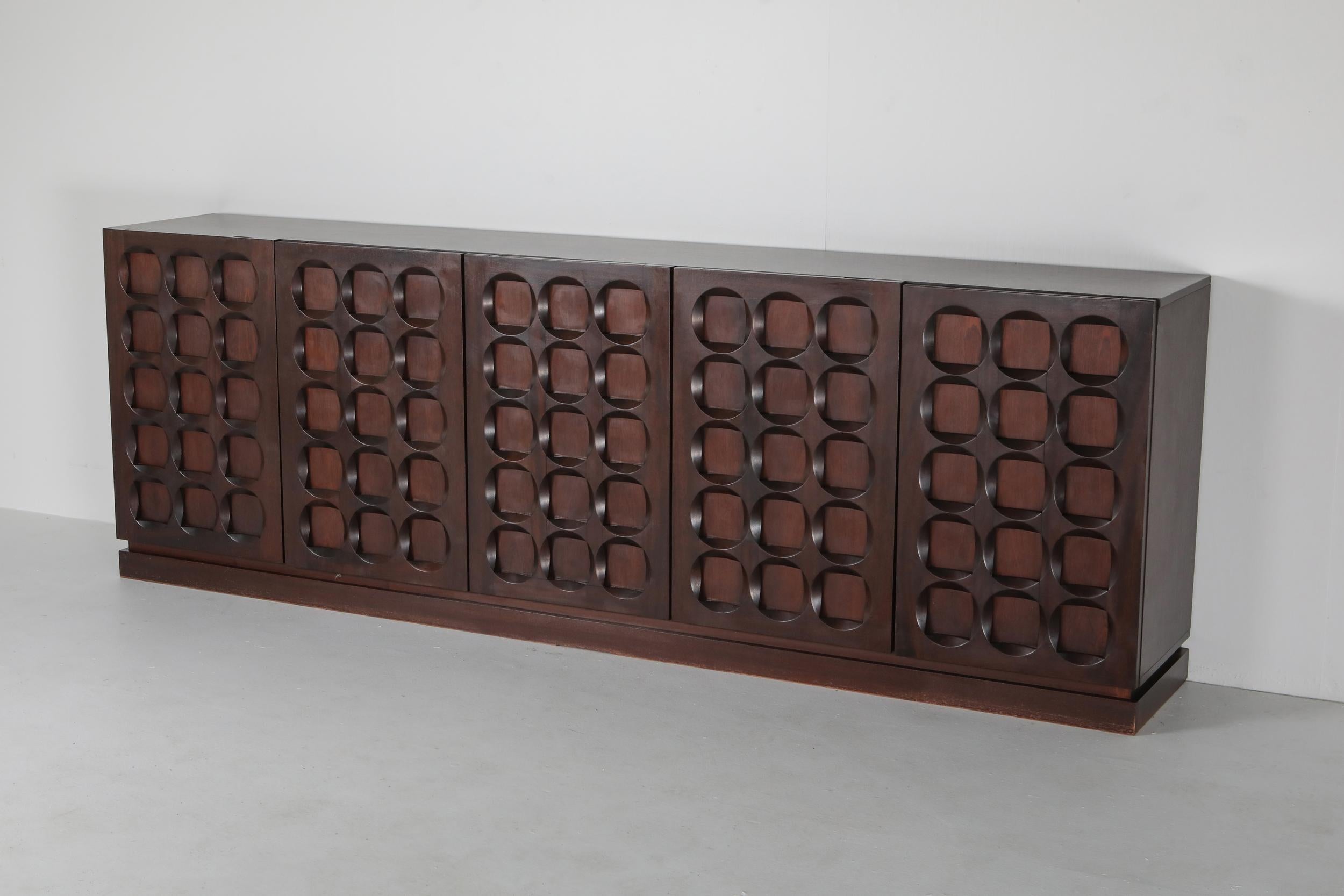 Mahogany Credenza with Geometrical Patterned Doors In Good Condition In Antwerp, BE