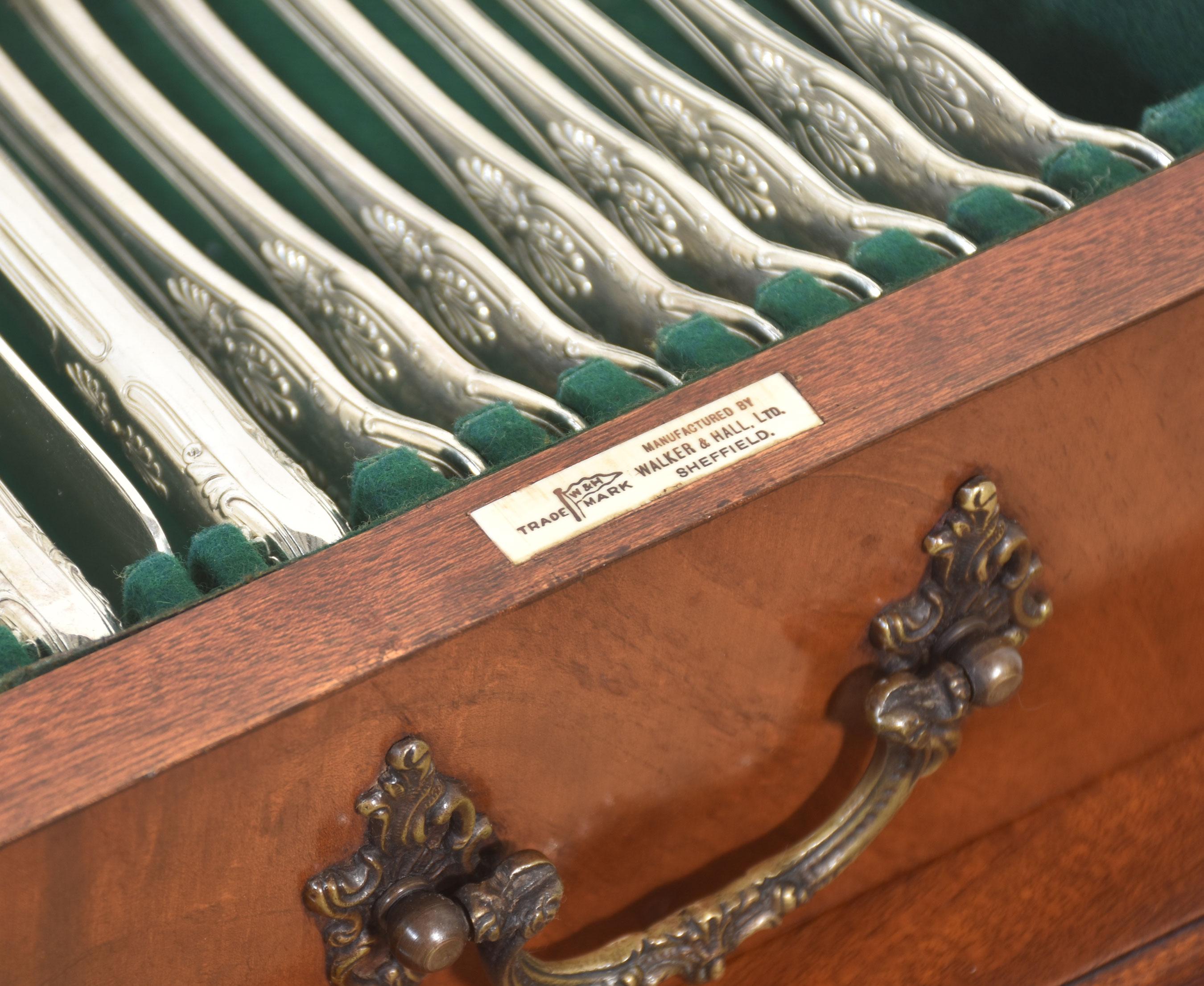 Cassettiera per posate in mogano di Walker & Hall, Sheffield in vendita 4