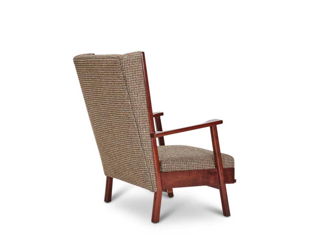 Mahogany Danish Lounge Chair In Excellent Condition For Sale In Los Angeles, CA