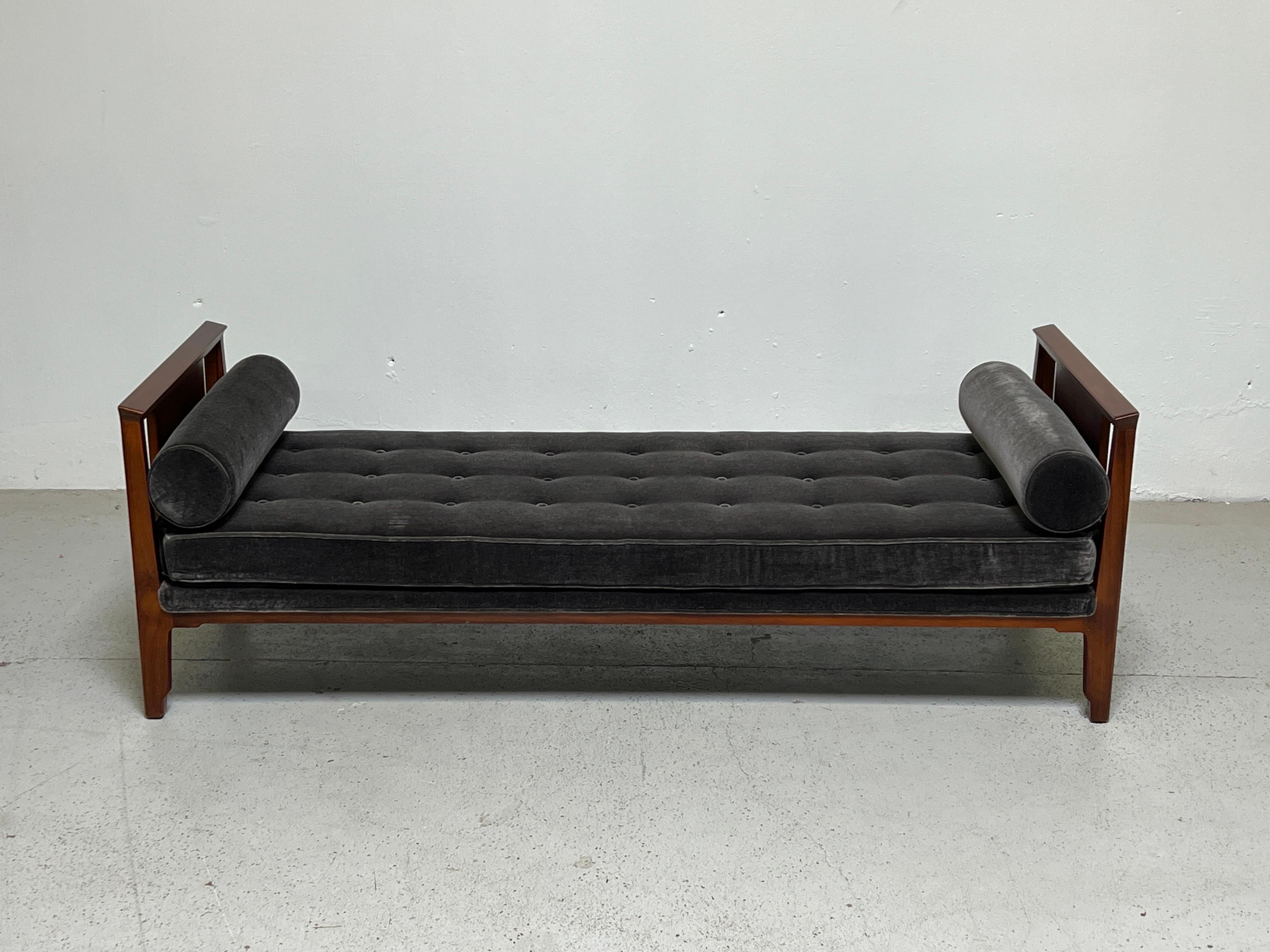 Mahogany Daybed by Edward Wormley for Dunbar In Good Condition In Dallas, TX