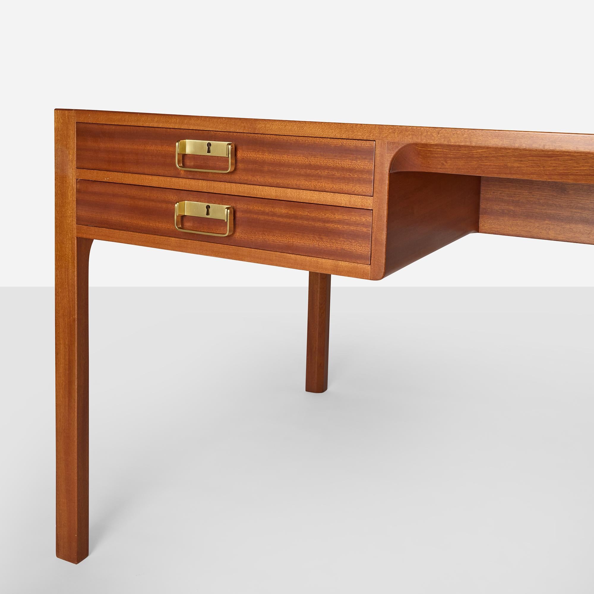 Mahogany Desk by Bernt Petersen for Dansk Mobelkunst in vendita 5
