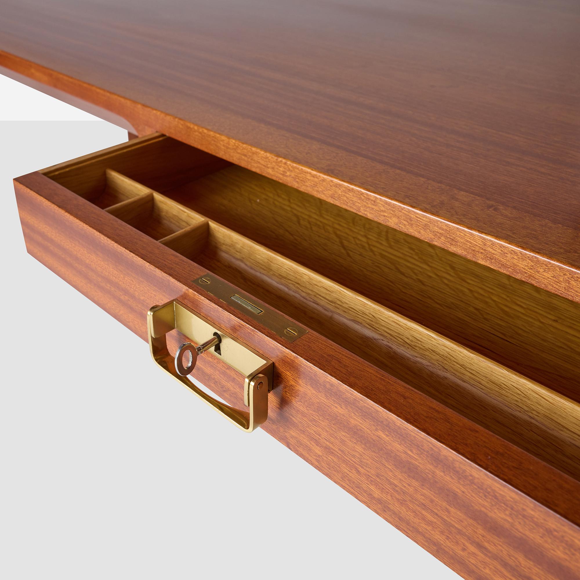 Mahogany Desk by Bernt Petersen for Dansk Mobelkunst in vendita 2