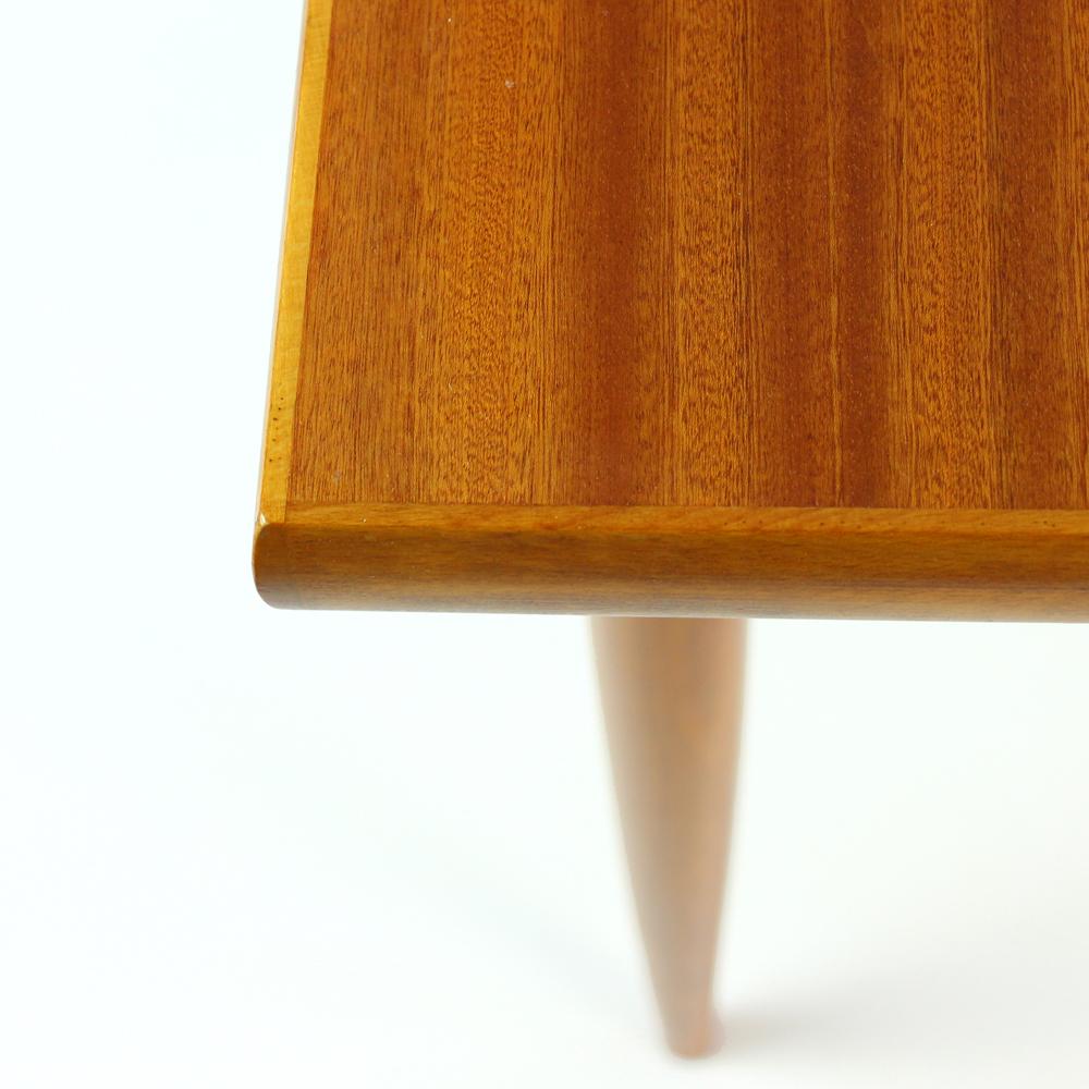 Tchèque Table à manger tchécoslovaque des années 1970 en vente