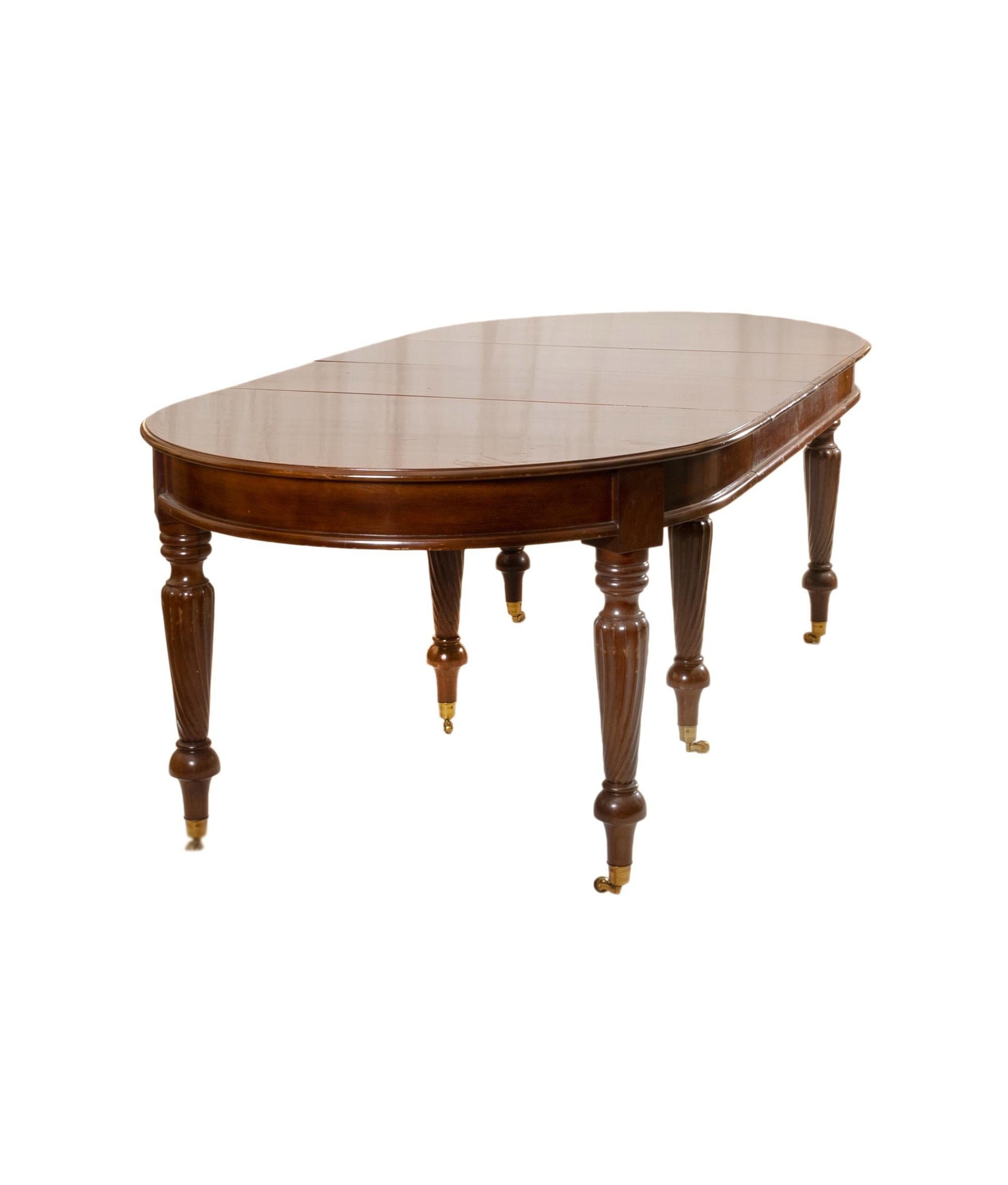 Metal Mahogany Dinning Table With Extensions, 19th Century For Sale