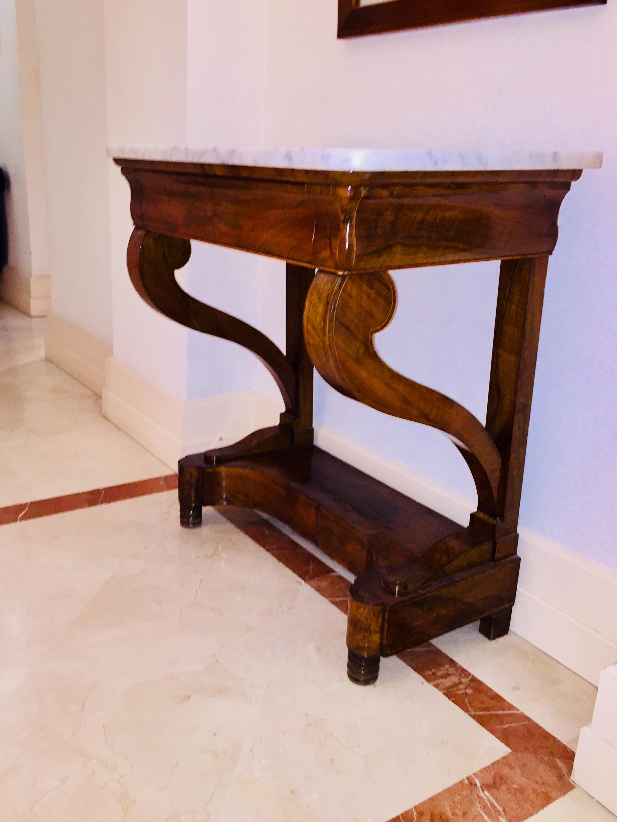 Mahogany Directoire Restauration French Marble-Top Console Table In Fair Condition In Miami, FL