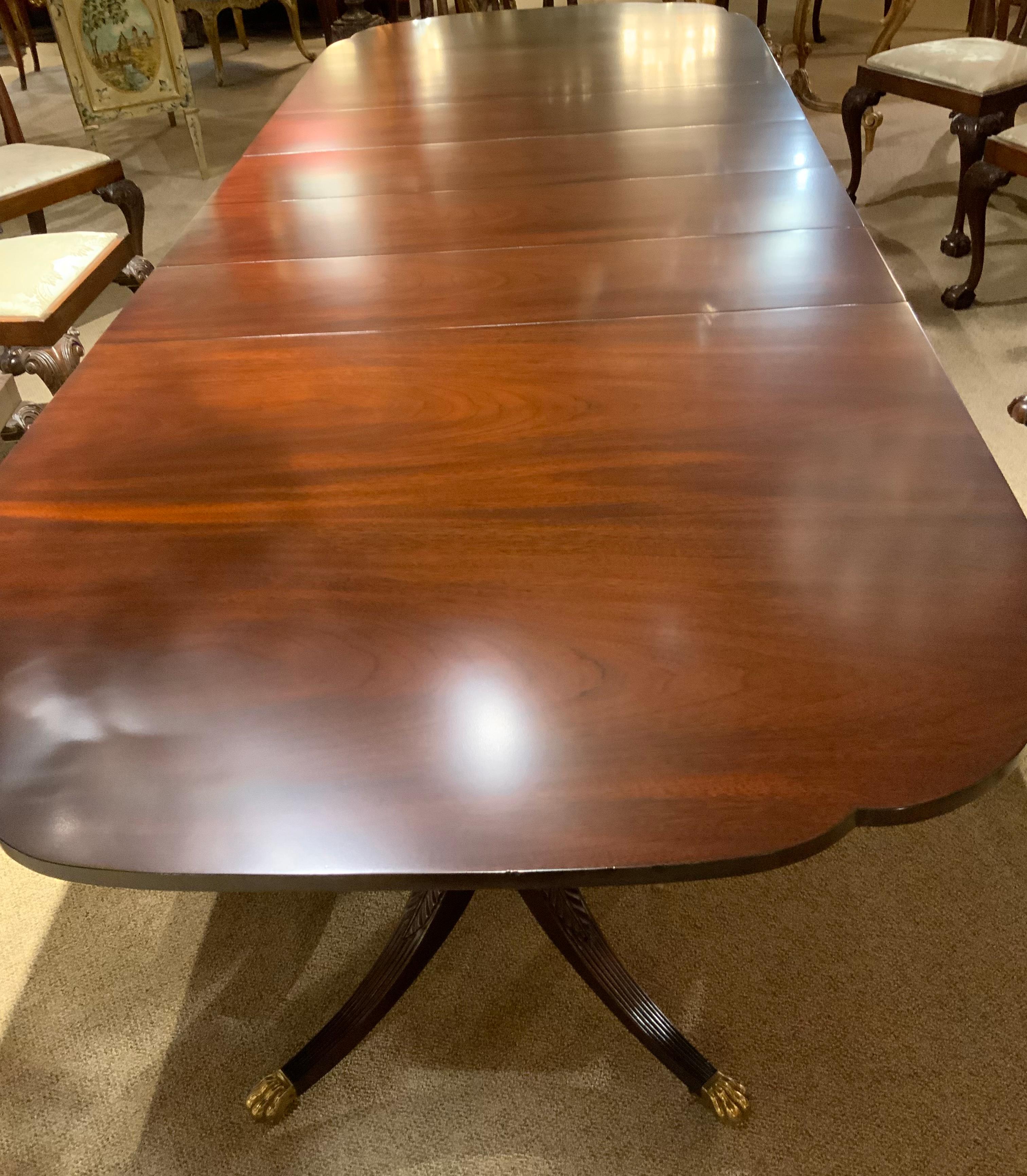 George III Mahogany double pedestal george III - style dining table with four leaves