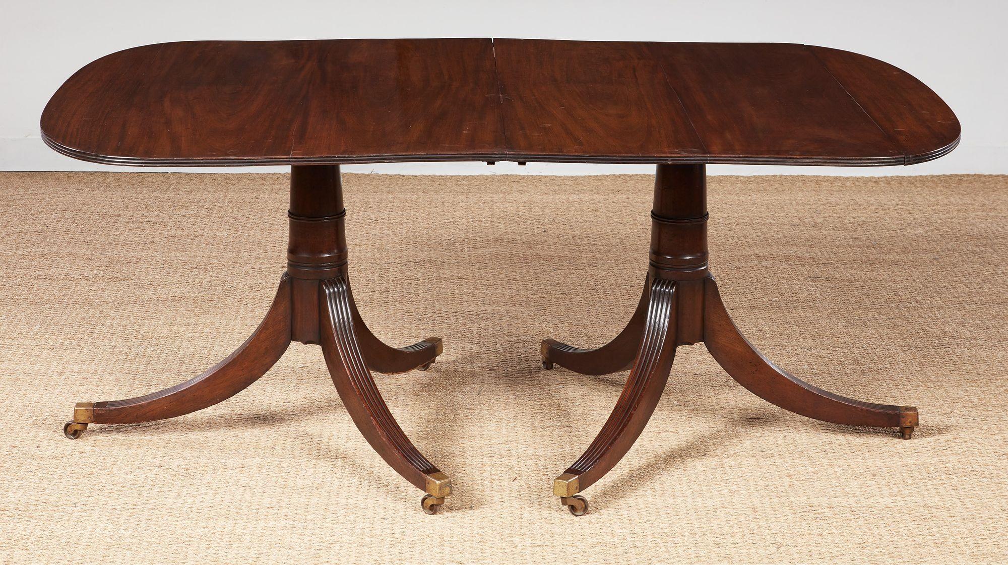 Mahogany Double Pedestal Reeded Edge Dining Table For Sale 1