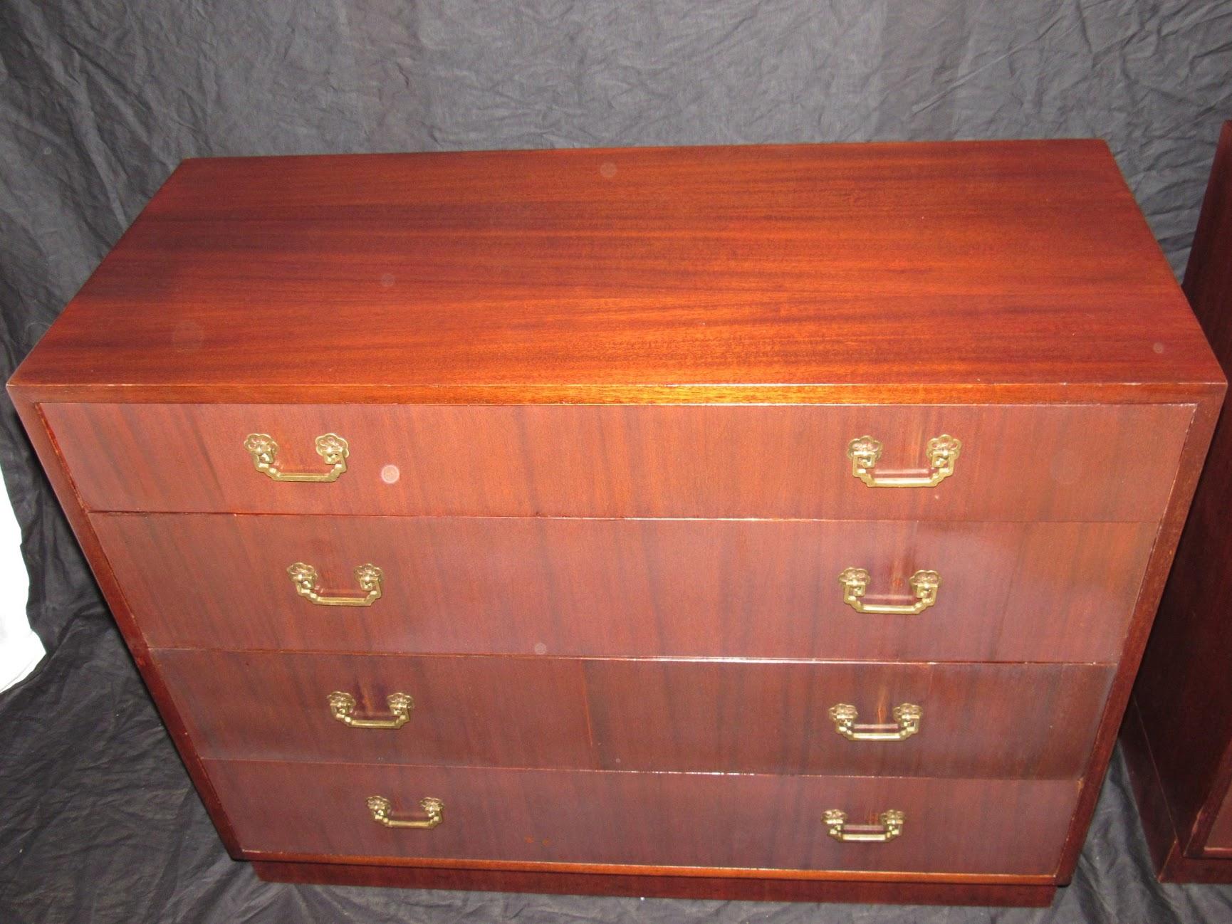 American Mahogany Dressers Four-Drawer Matched Pair, 1940s For Sale