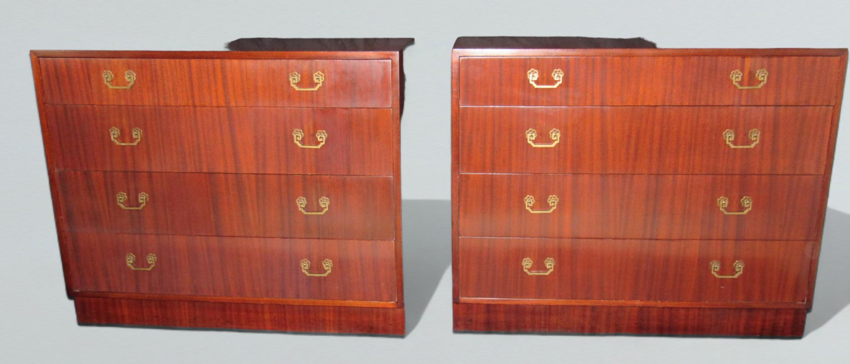 Veneer Mahogany Dressers Four-Drawer Matched Pair, 1940s For Sale