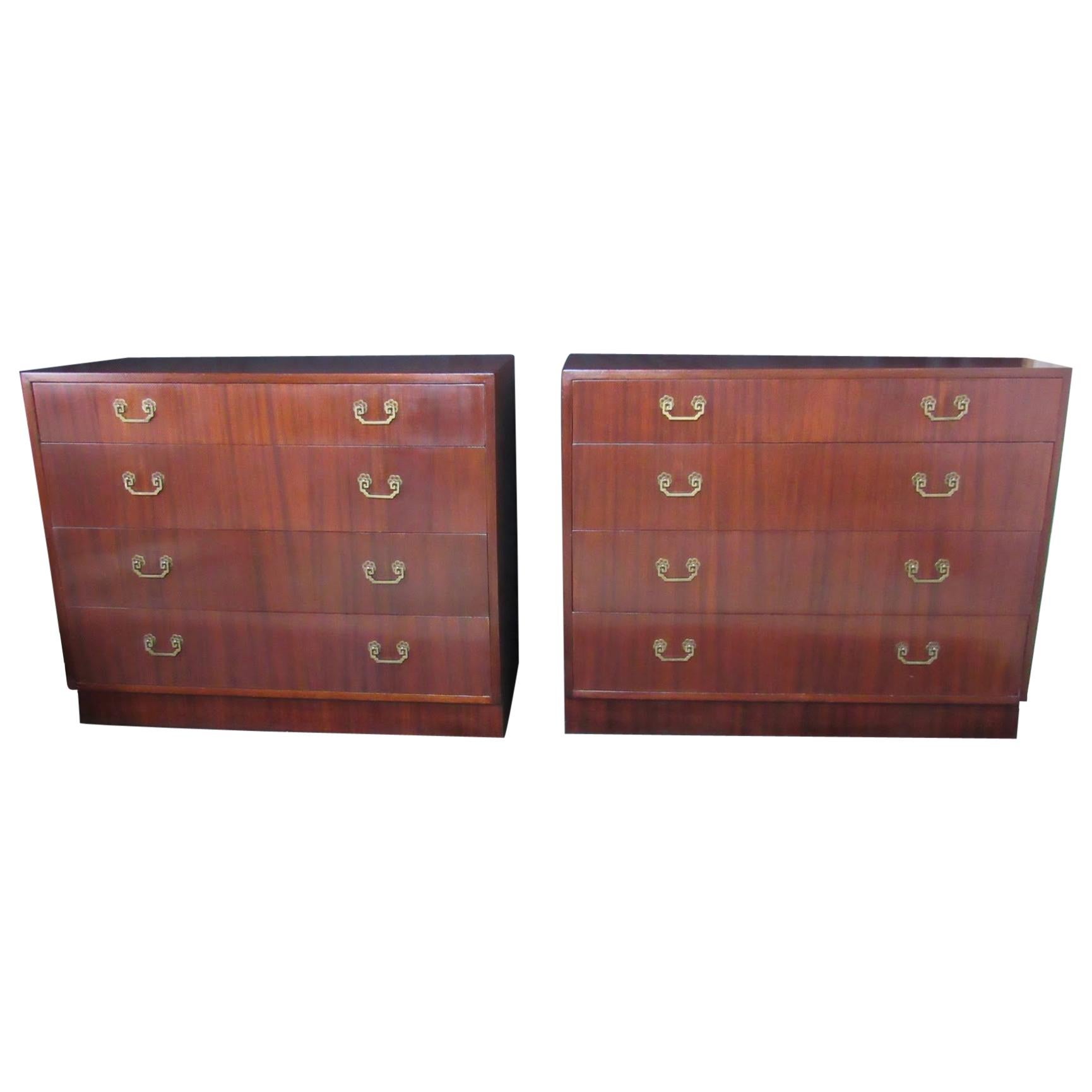 Mahogany Dressers Four-Drawer Matched Pair, 1940s