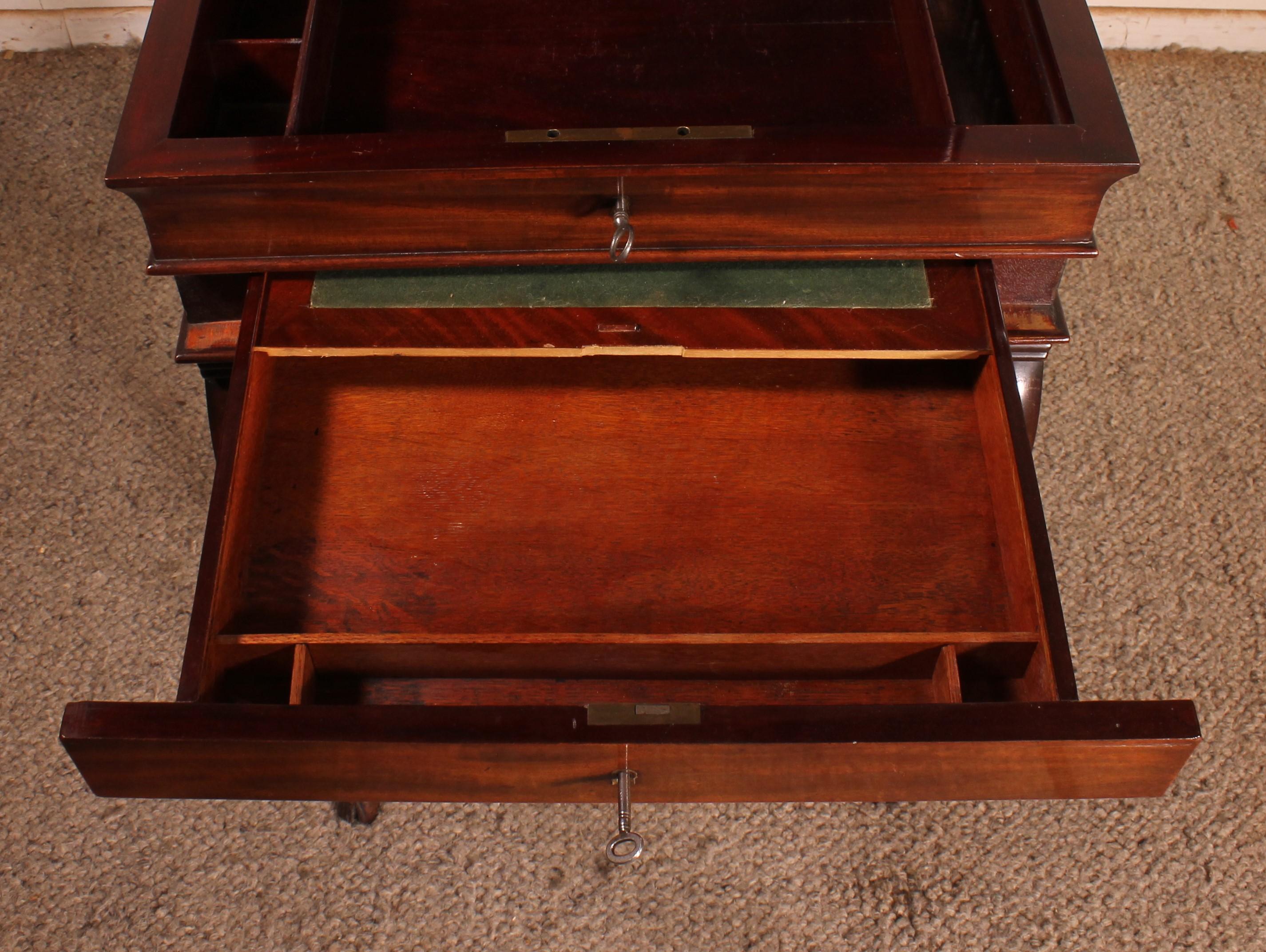 Mahogany Dressing Table -19th Century In Good Condition For Sale In Brussels, Brussels