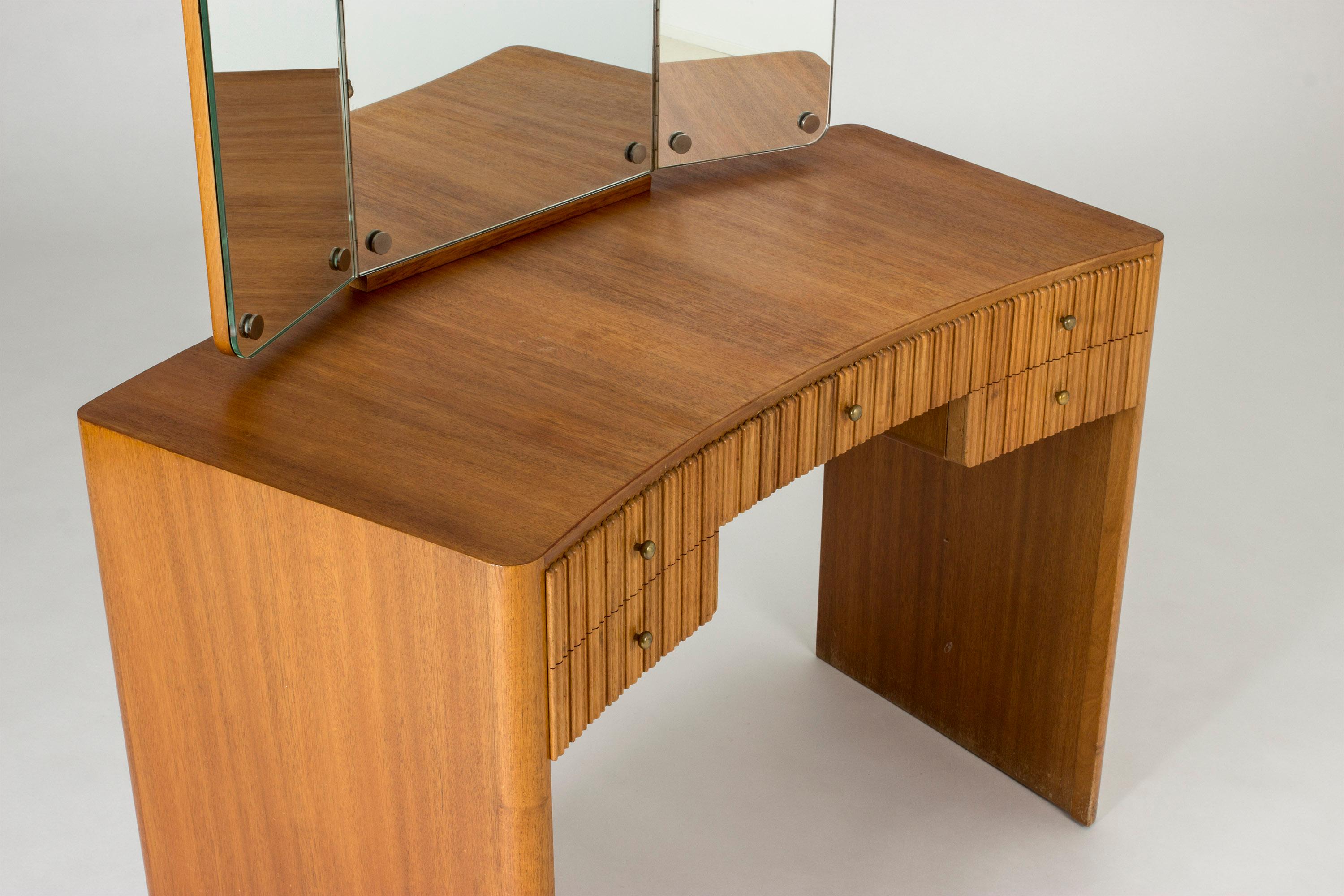 Mahogany Dressing Table by Carl-Axel Acking for Nordiska Kompaniet In Good Condition In Stockholm, SE
