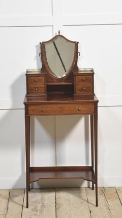 Mahogany dressing table