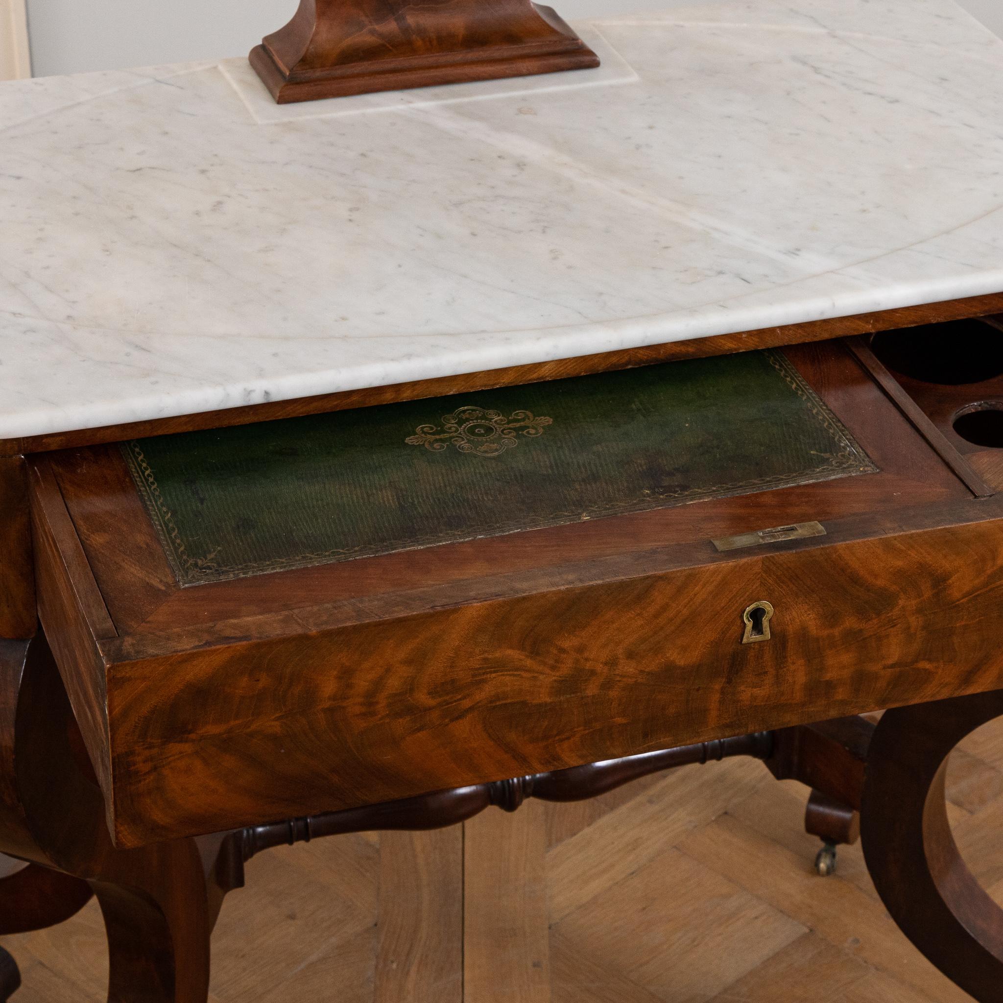 Mahagoni-Schminktisch/Vanity-Tisch aus dem frühen 19. Jahrhundert im Angebot 3