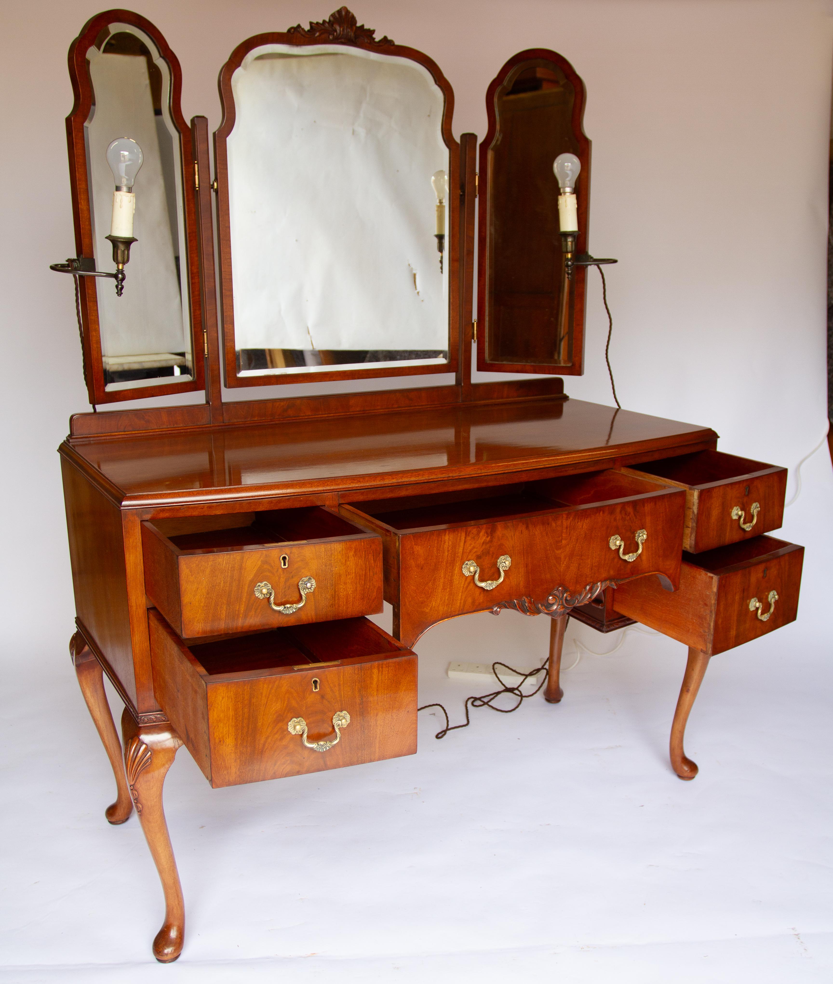 Mahogany Dressing Table with Dressing Stool circa 1930s 3