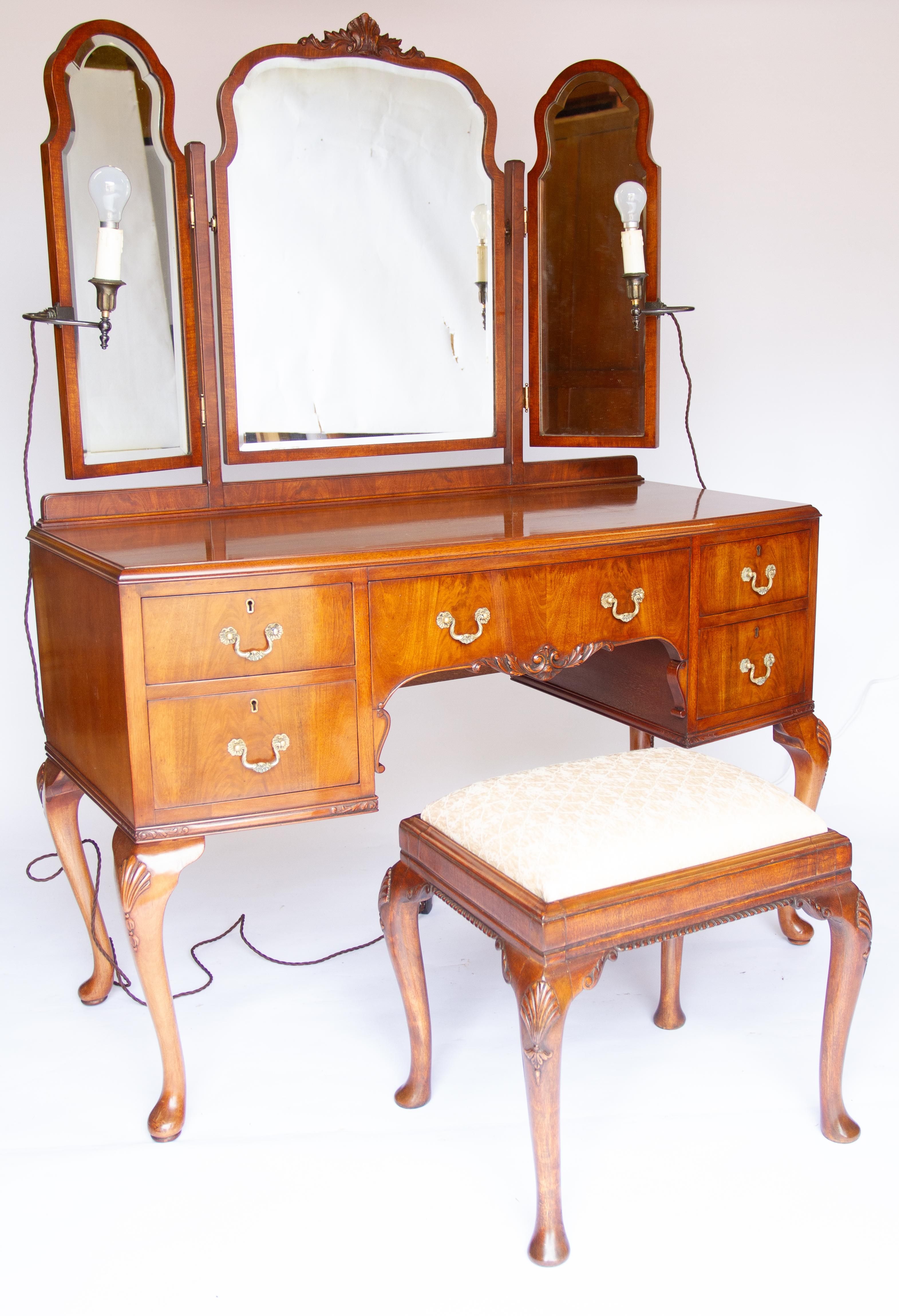 Mahogany Dressing Table with Dressing Stool circa 1930s 5