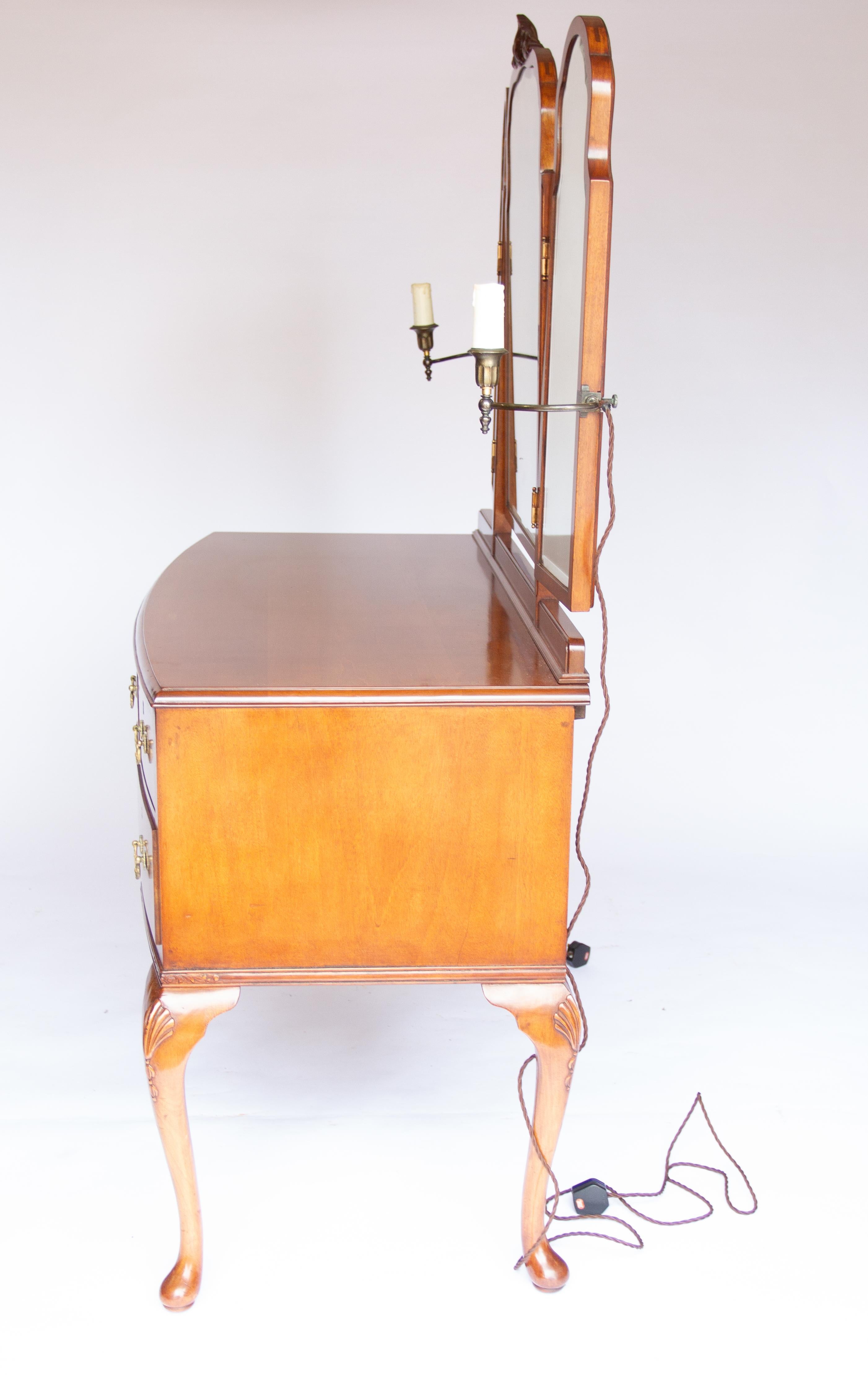 Mahogany Dressing Table with Dressing Stool circa 1930s 7