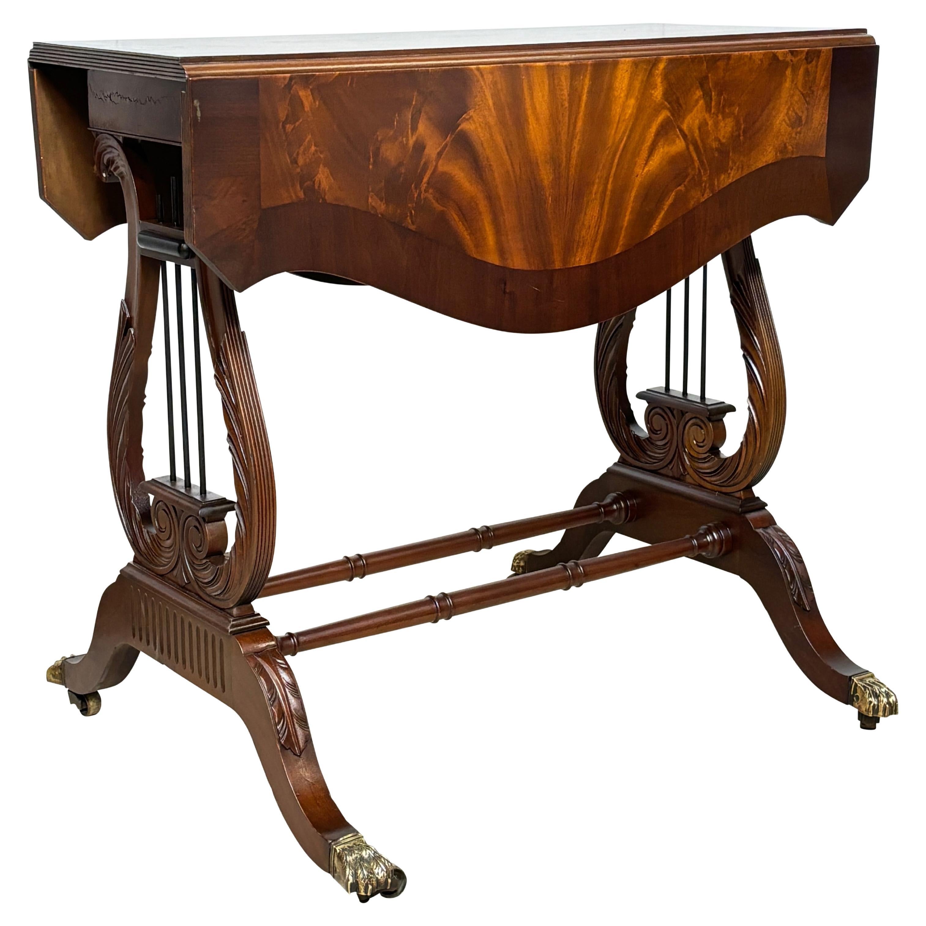 Table à feuilles tombantes Duncan Phyfe