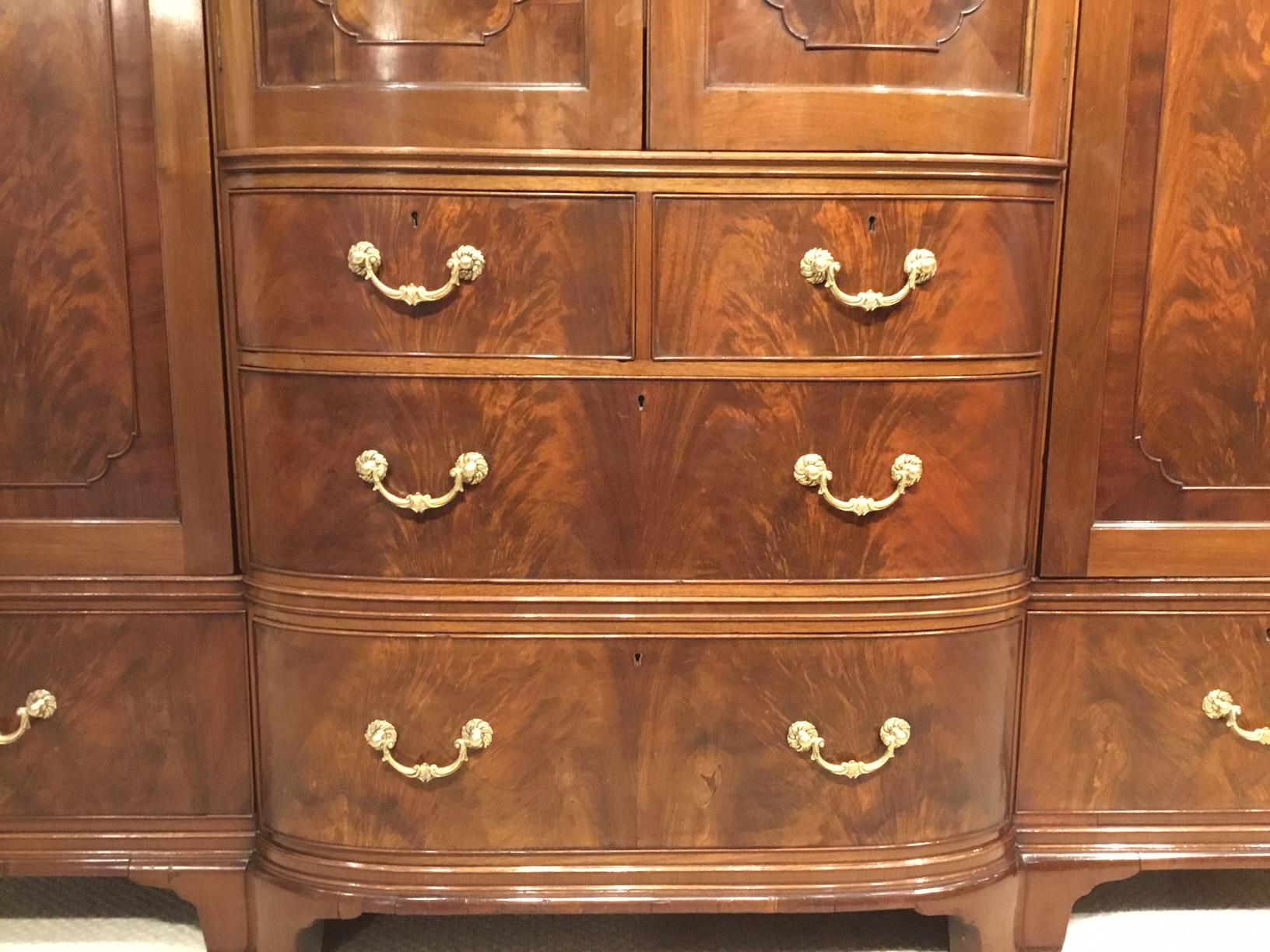 Mahogany Edwardian Period Breakfront Wardrobe by Howard & Sons of London In Excellent Condition In Darwen, GB