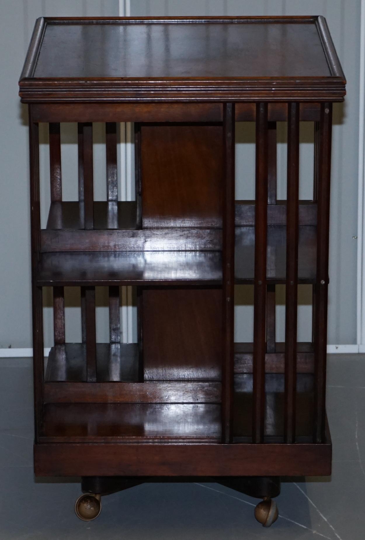 We are delighted to offer for sale this lovely Edwardian revolving Library bookcase on wheels

This is a real decorator’s piece, it works in multiple settings and can be used for smalls and books

The piece is based on early Regency revolving