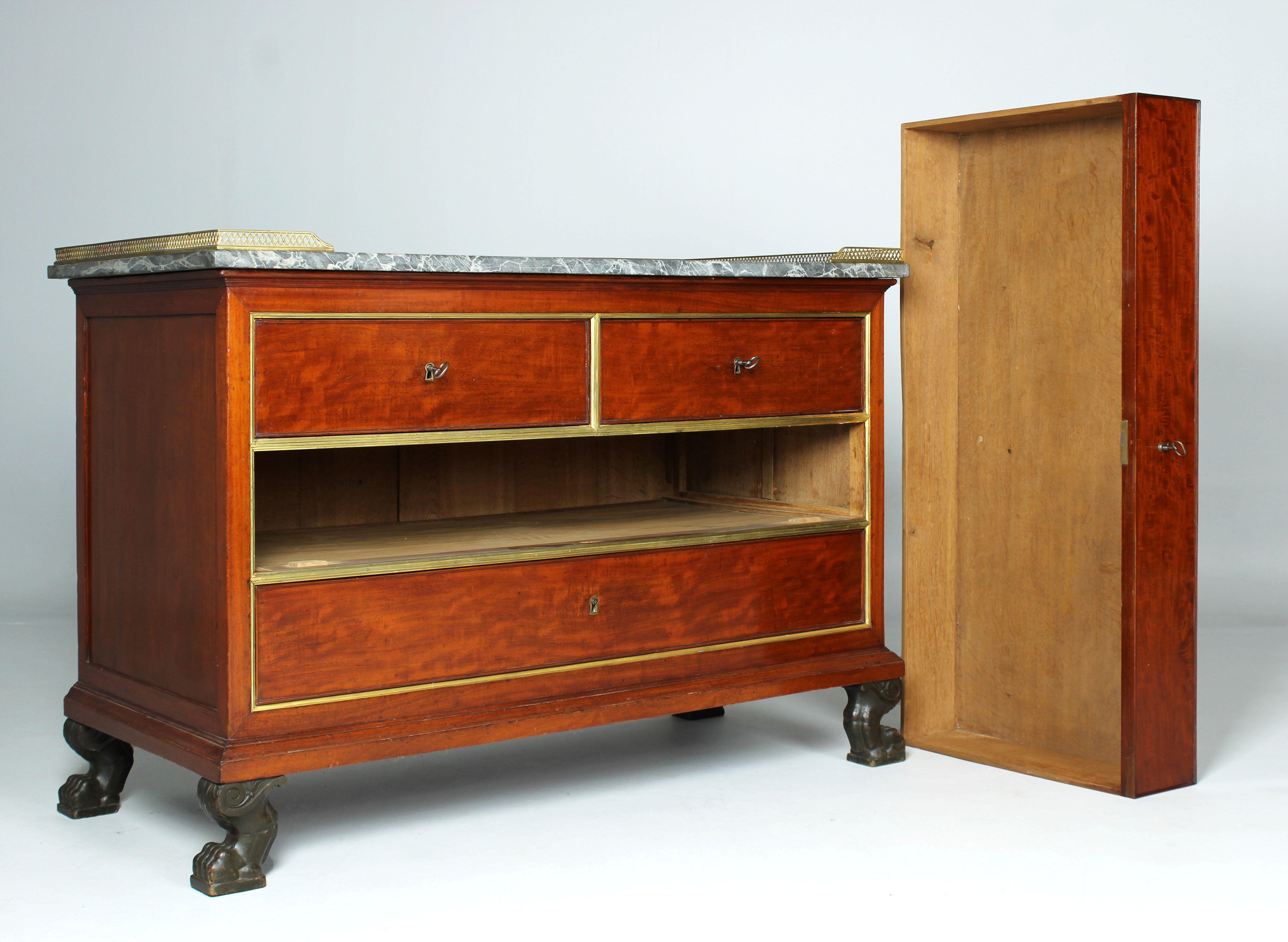 Mahogany Empire Chest Of Drawers, Stamped Jacob Frères Rue Meslée, Paris c. 1800 For Sale 4