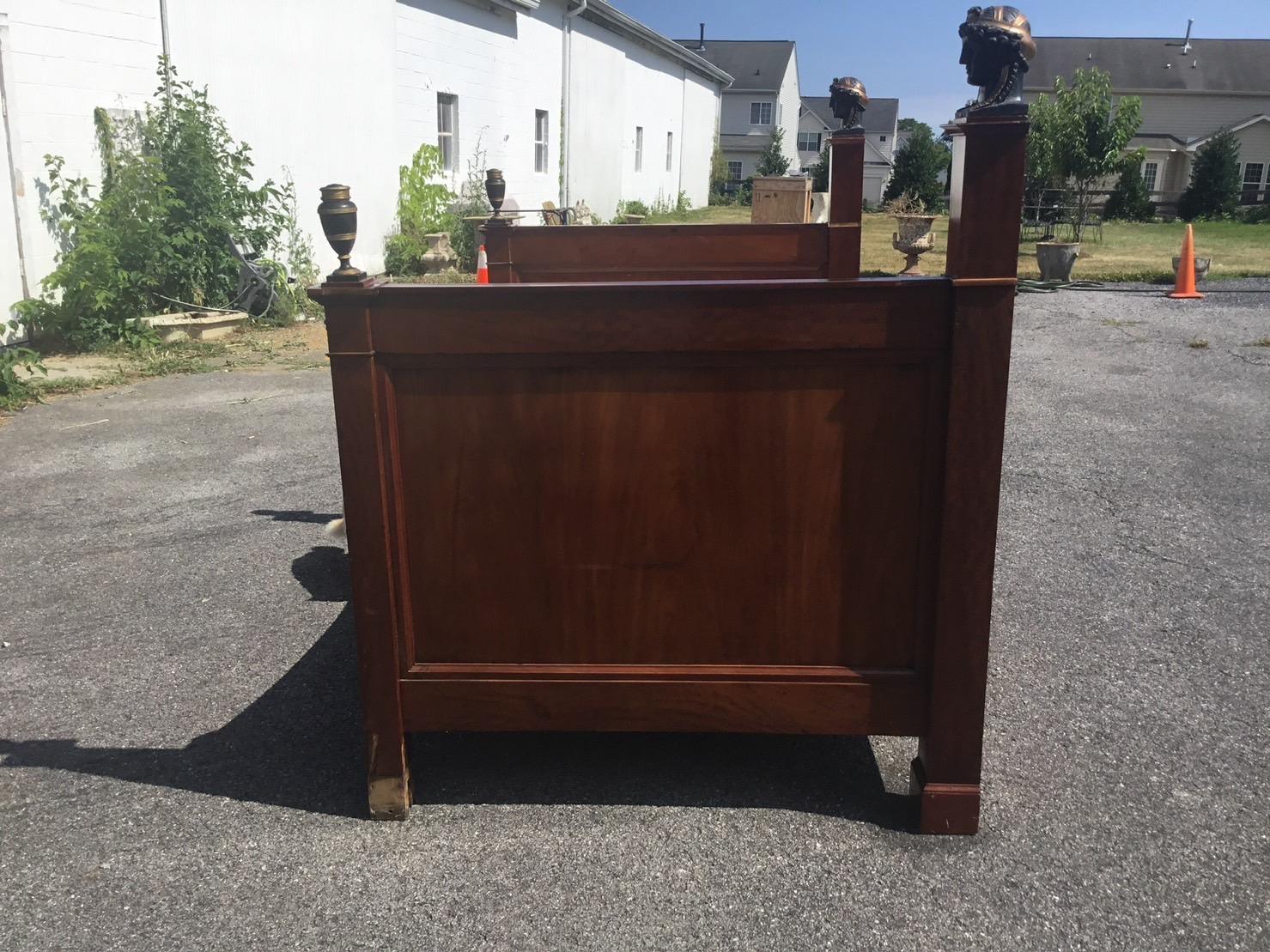 Mahogany Empire Daybed In Excellent Condition For Sale In Los Angeles, CA
