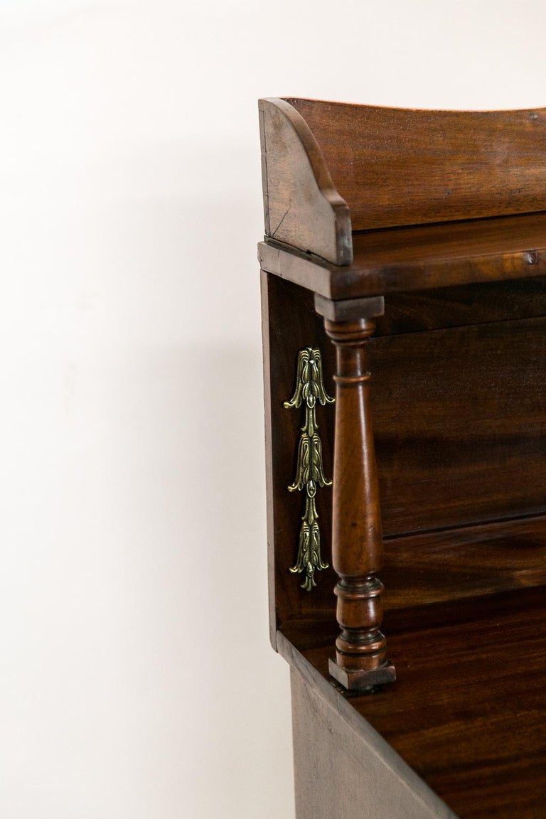 Mahogany English Regency Buffet/Server For Sale at 1stDibs