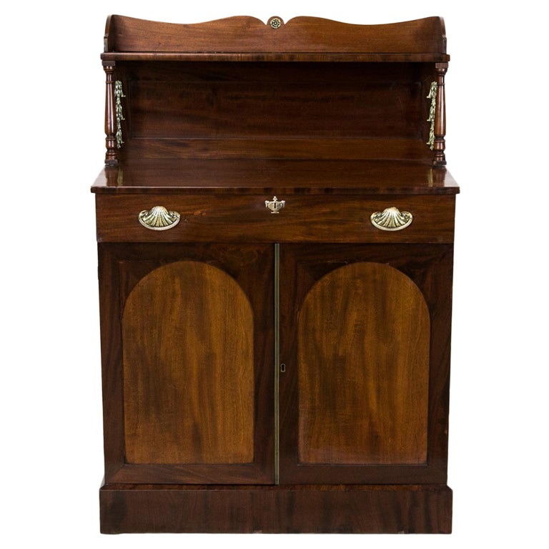 Mahogany English Regency Buffet/Server For Sale at 1stDibs