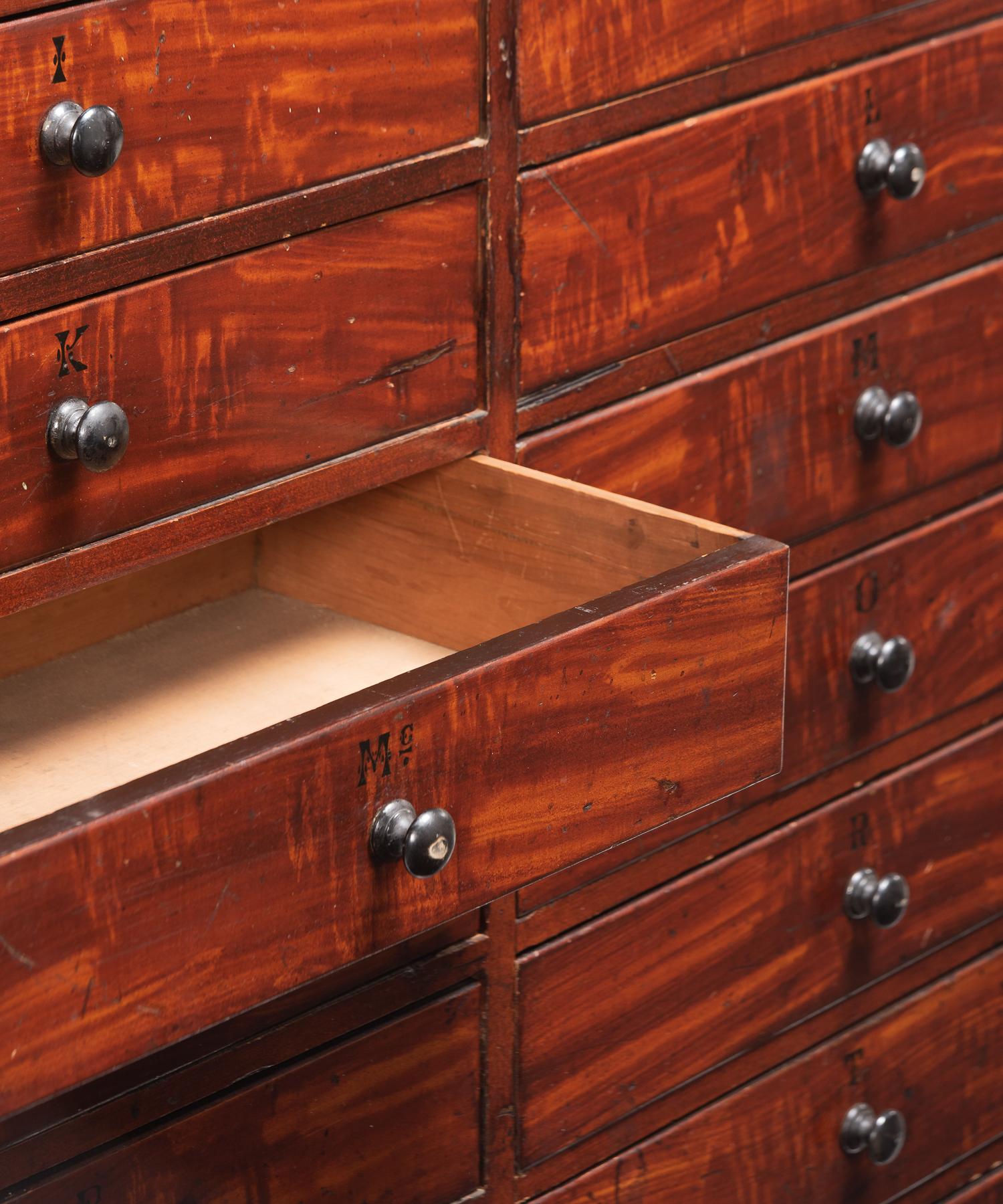 Mahogany Estate Chest of Drawers, England, circa 1840 In Good Condition In Culver City, CA