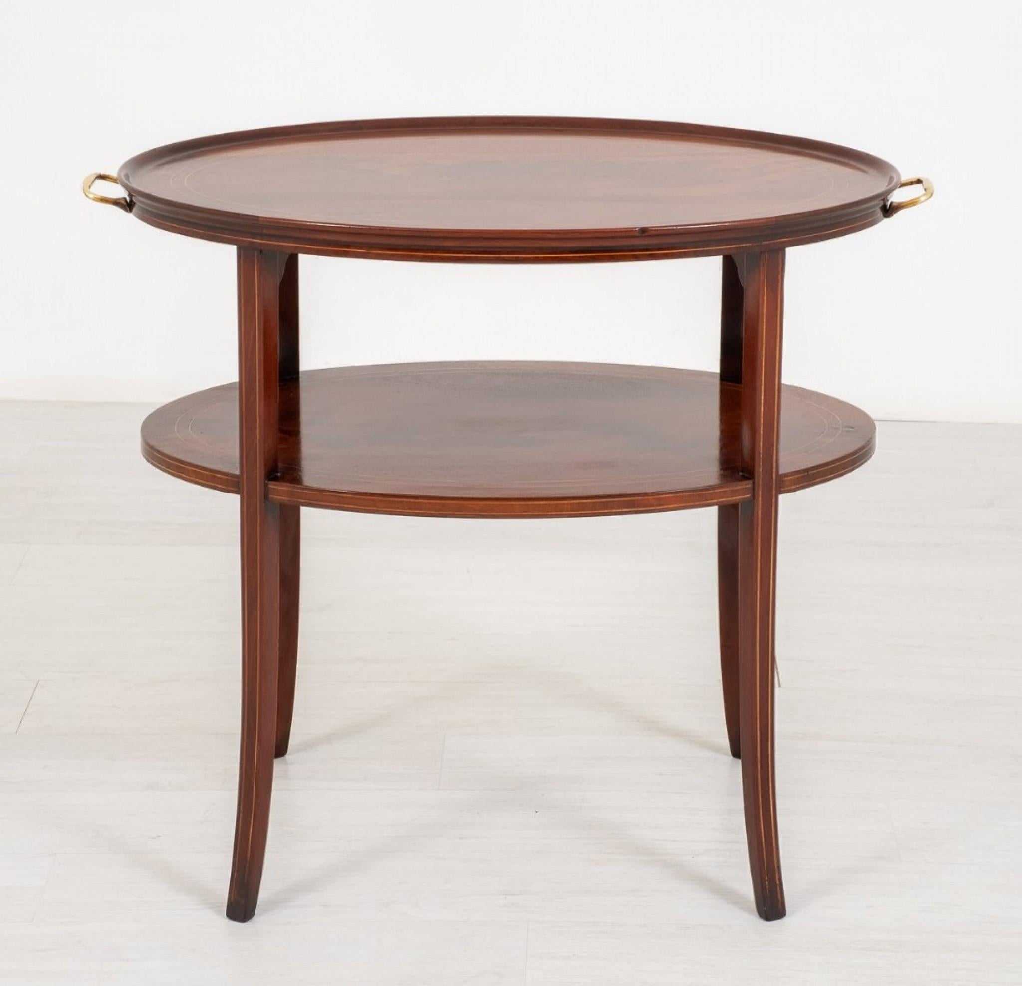 Table à étages en acajou Tables d'appoint à étages 1900 en vente 3
