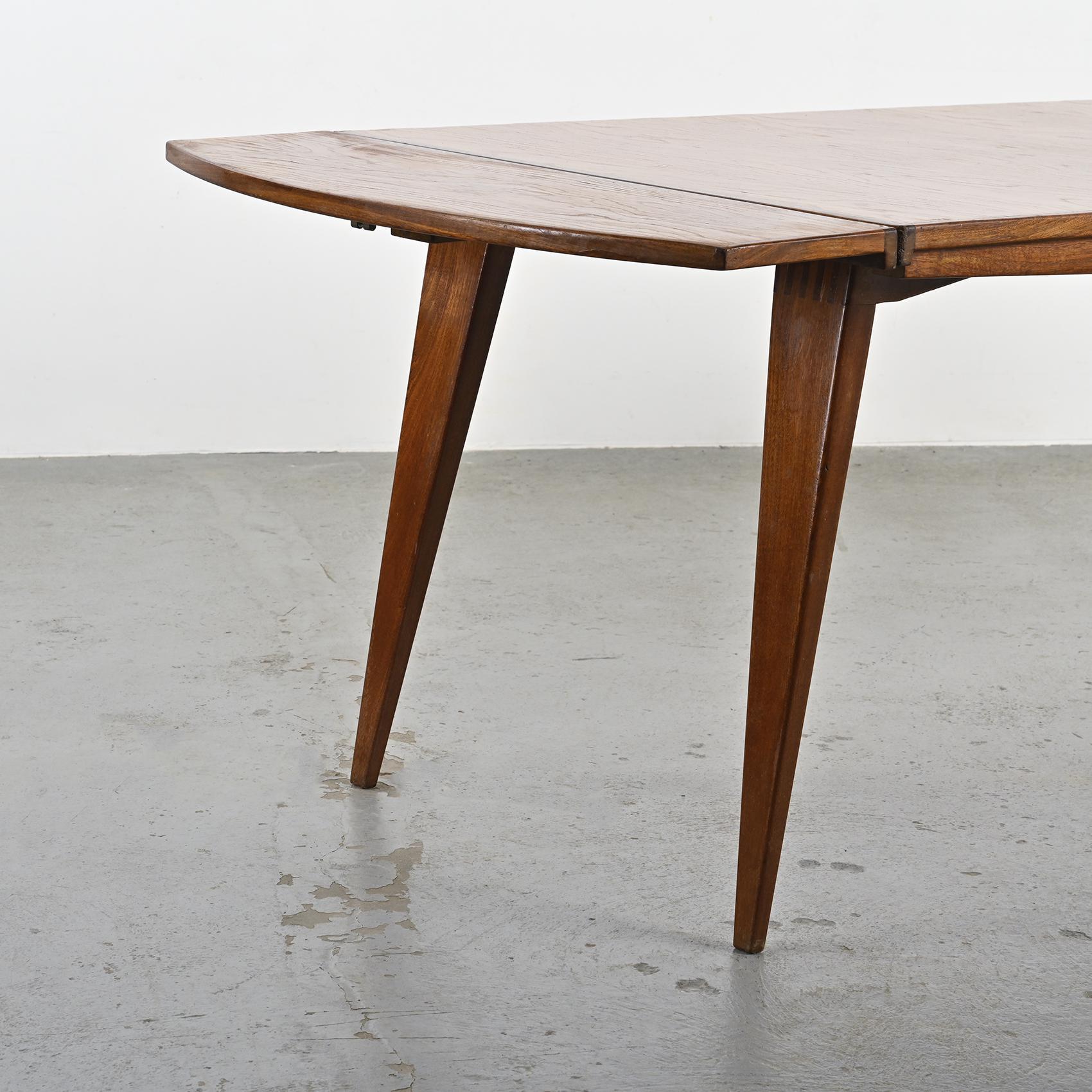Ausziehtisch aus Mahagoni von A. Sornay, Frankreich 1950 (Holz) im Angebot