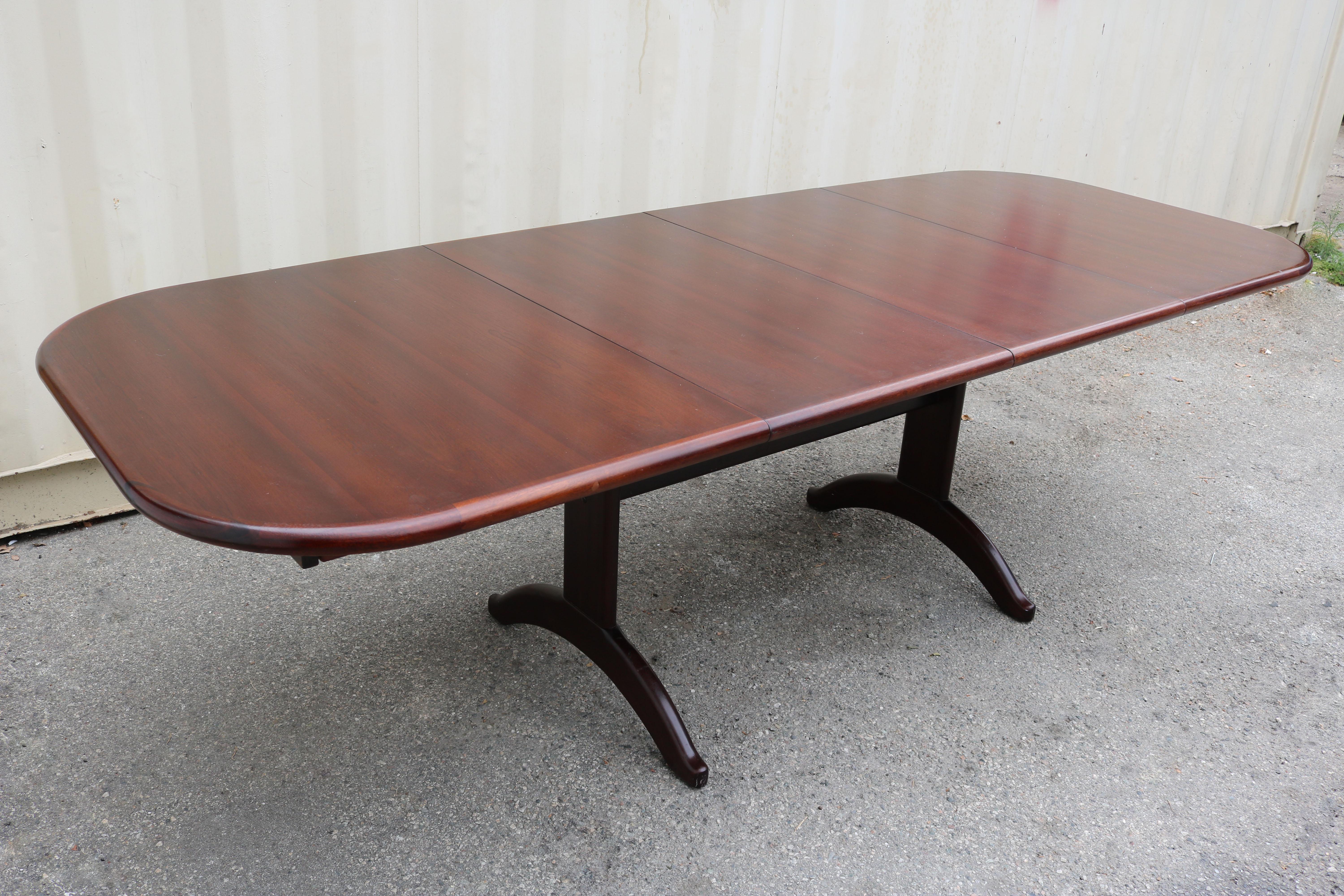 Mahogany Dining Table with Two Leaves 1