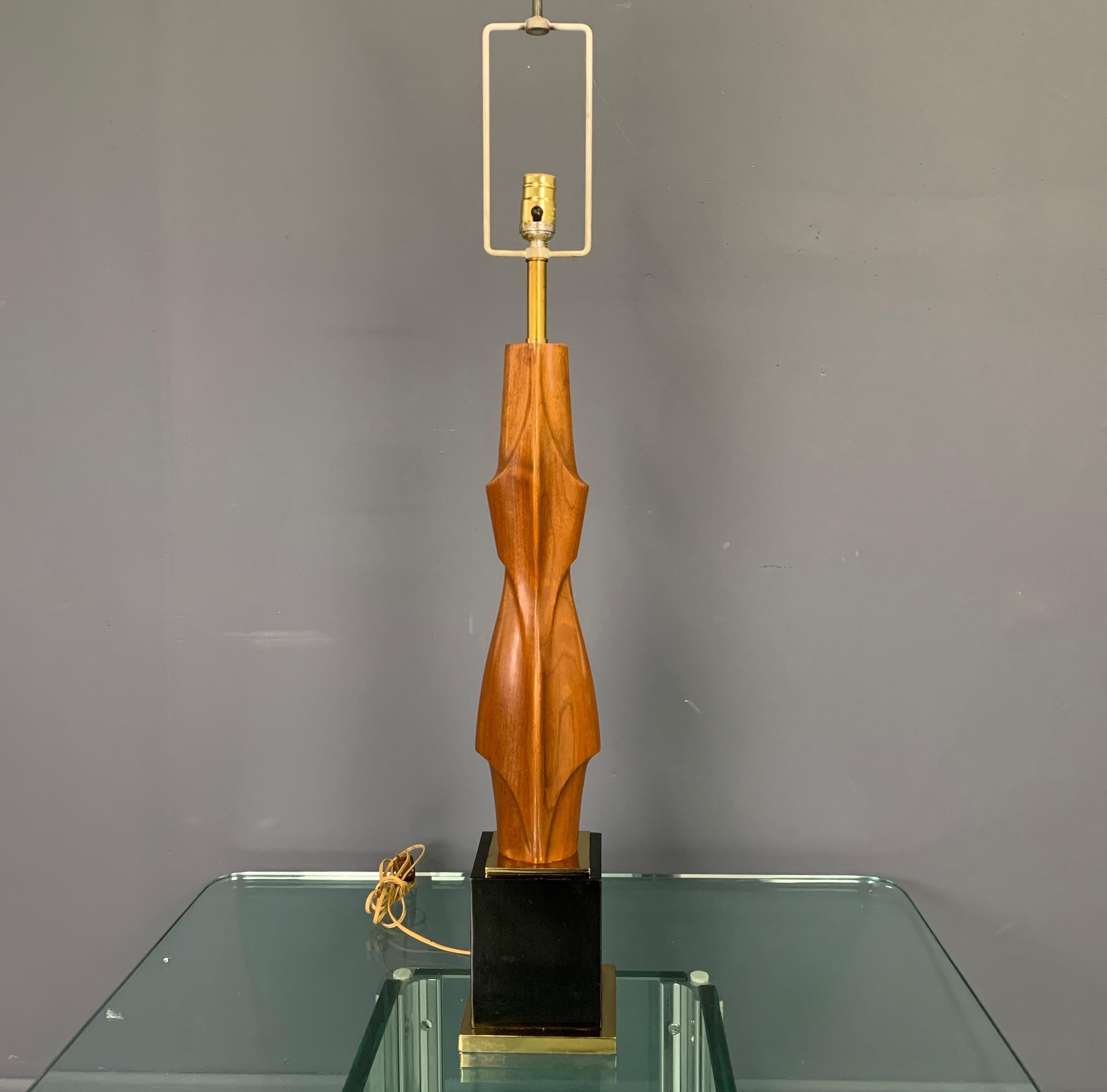 Mahogany Figural Midcentury Lamp by Laurel Lamp Co In Good Condition For Sale In Philadelphia, PA