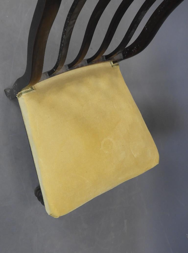 Louis-Philippe Fauteuil de cheminée en noyer Louis Philippe circa 1830/1850 en vente